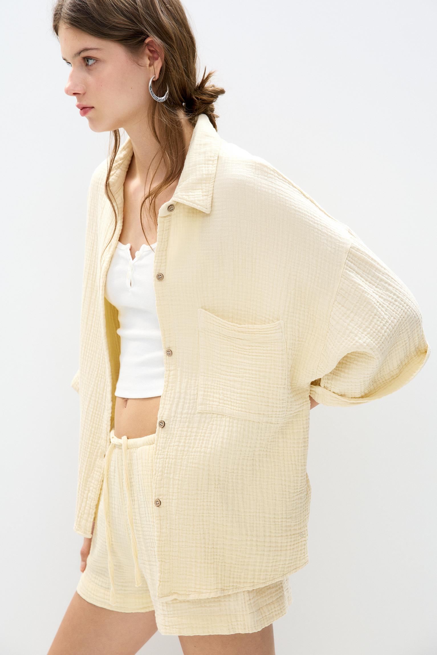 Textured short sleeve shirt Product Image