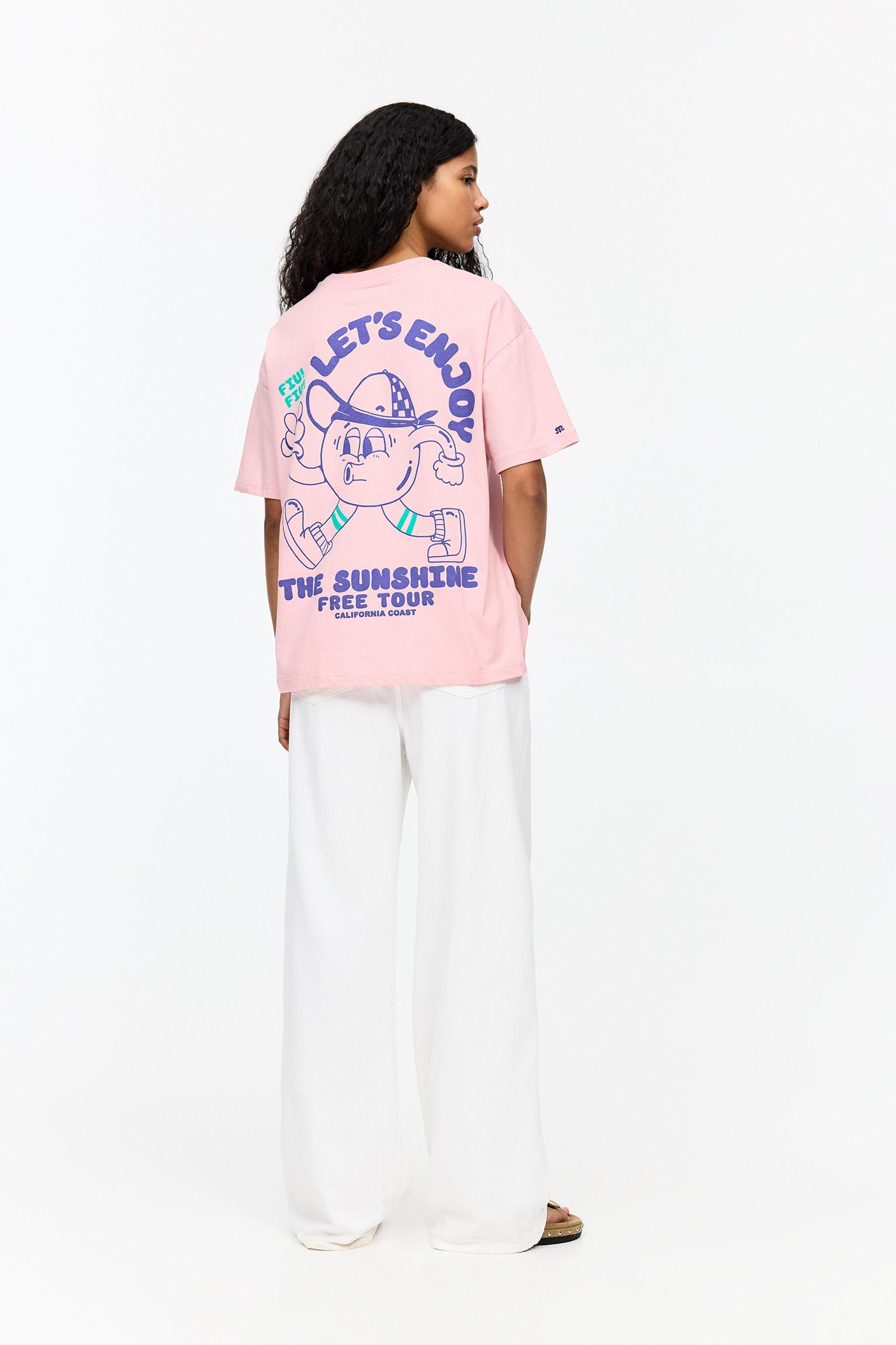 Pink T-shirt with sunshine graphic Product Image