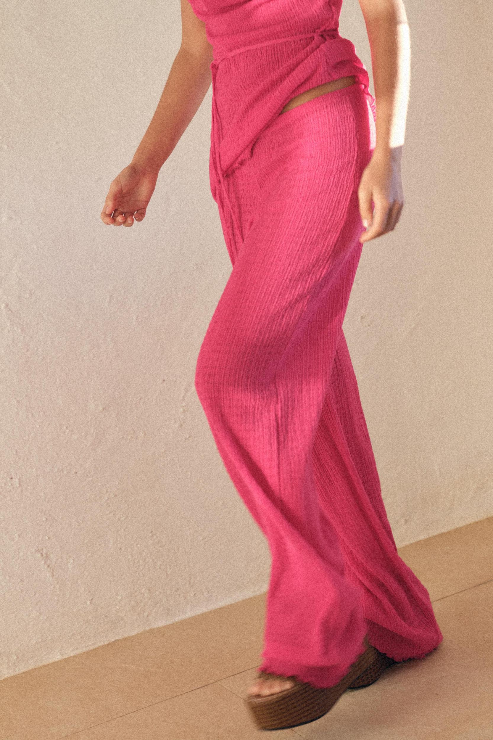 TEXTURED FLOWY PANTS Product Image