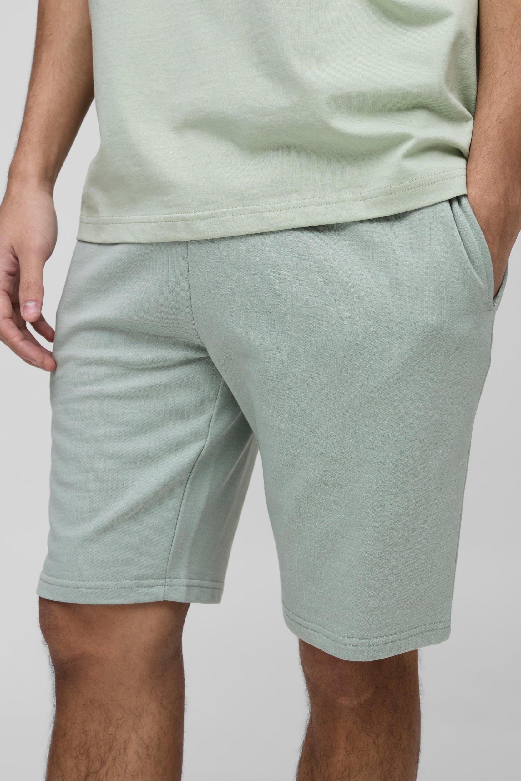 260GSM Loopback Basic Slim Fit Mid Length Shorts | boohooMAN USA Product Image
