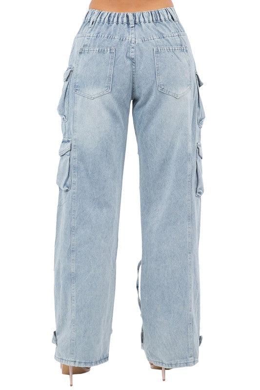 WOMEN CARGO STYLE DENIM PANTS Product Image