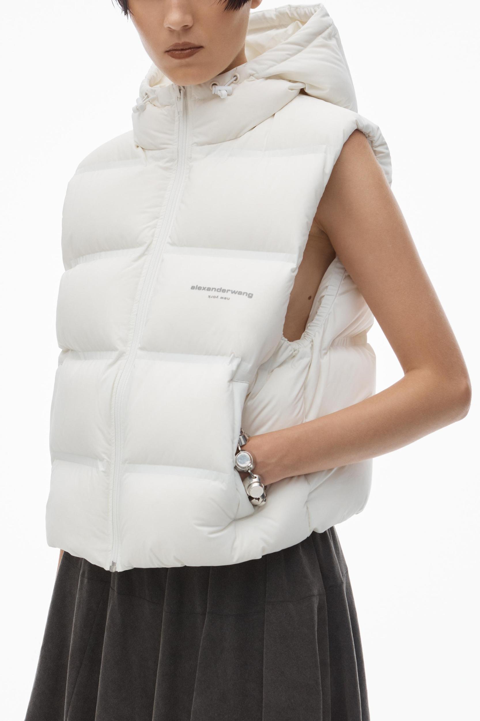 Cropped Hooded Puffer Vest With Reflective Logo Product Image