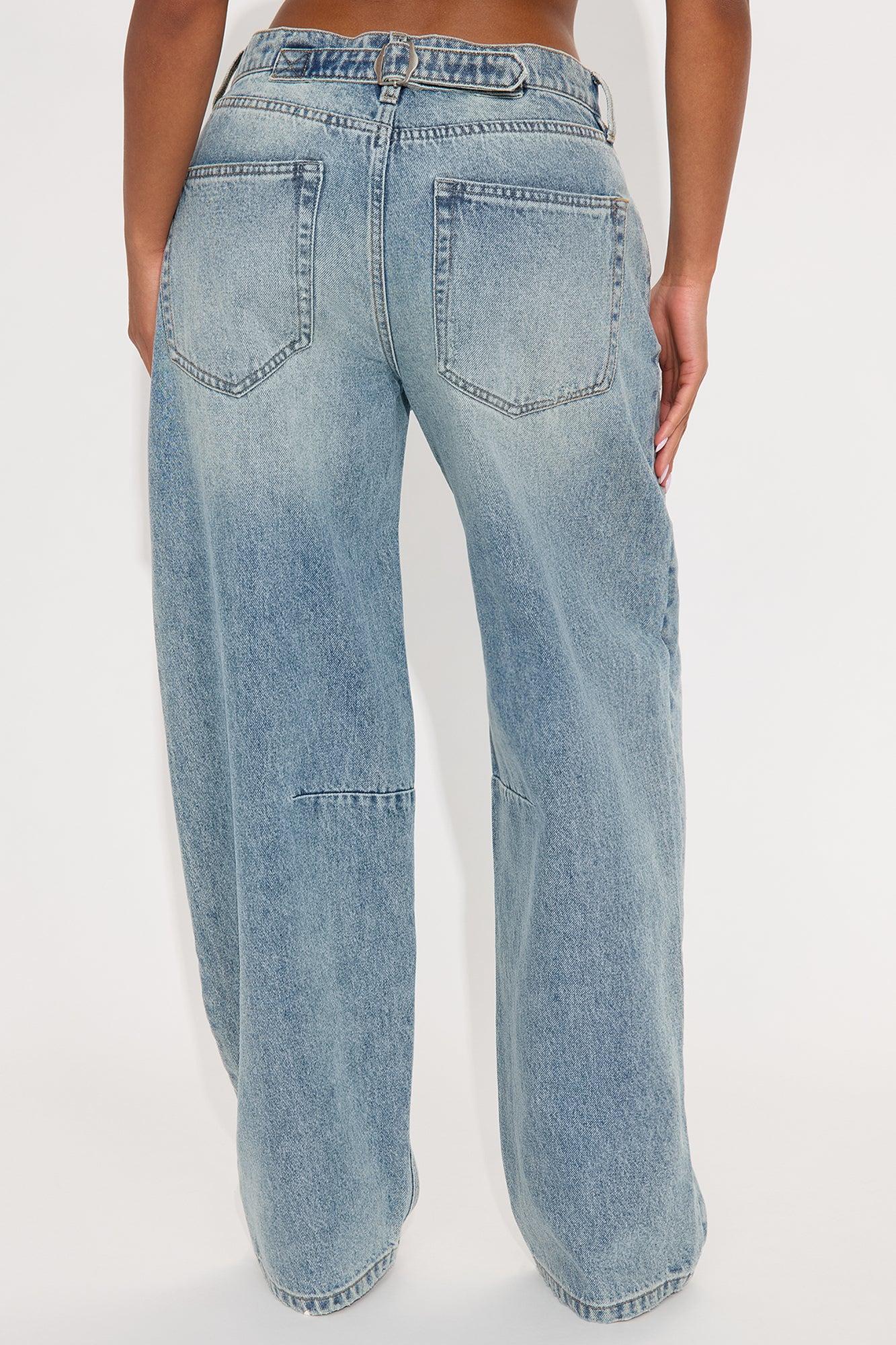 Dakota Straight Leg Jeans - Medium Wash Female Product Image