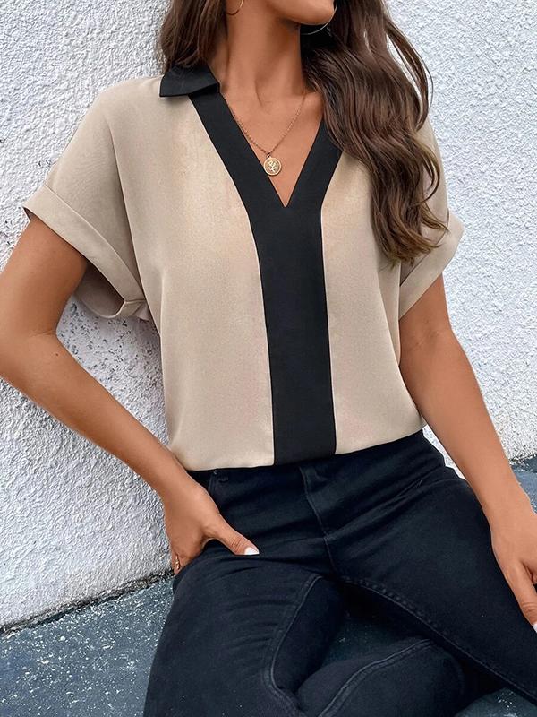 Loose Short Sleeves Contrast Color V-Neck T-Shirts Tops Product Image