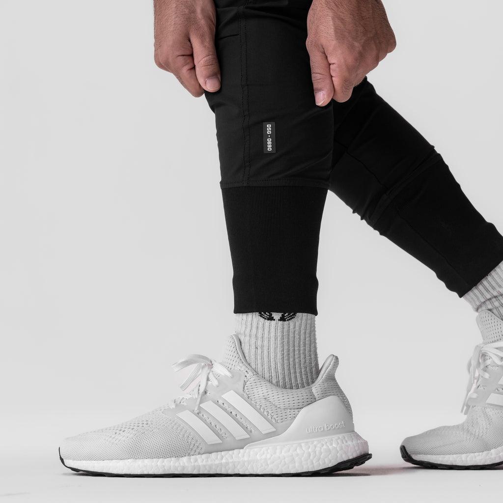 0690. Tetra-Lite® Tech High Rib Jogger - Black Male Product Image