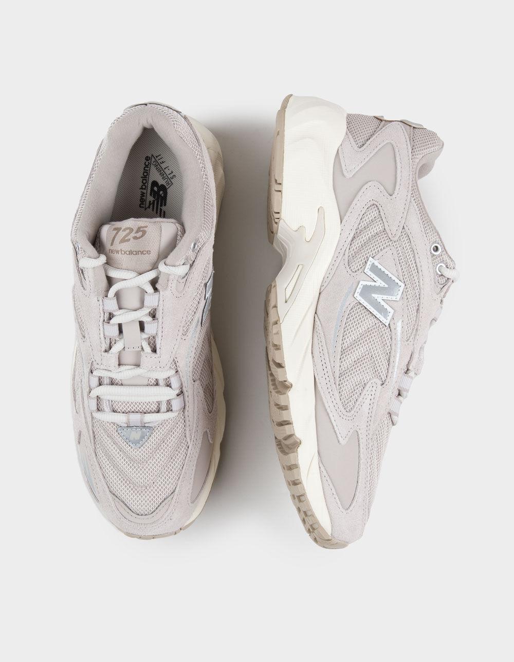 NEW BALANCE 725V1 Shoes - MUSHROOM Product Image