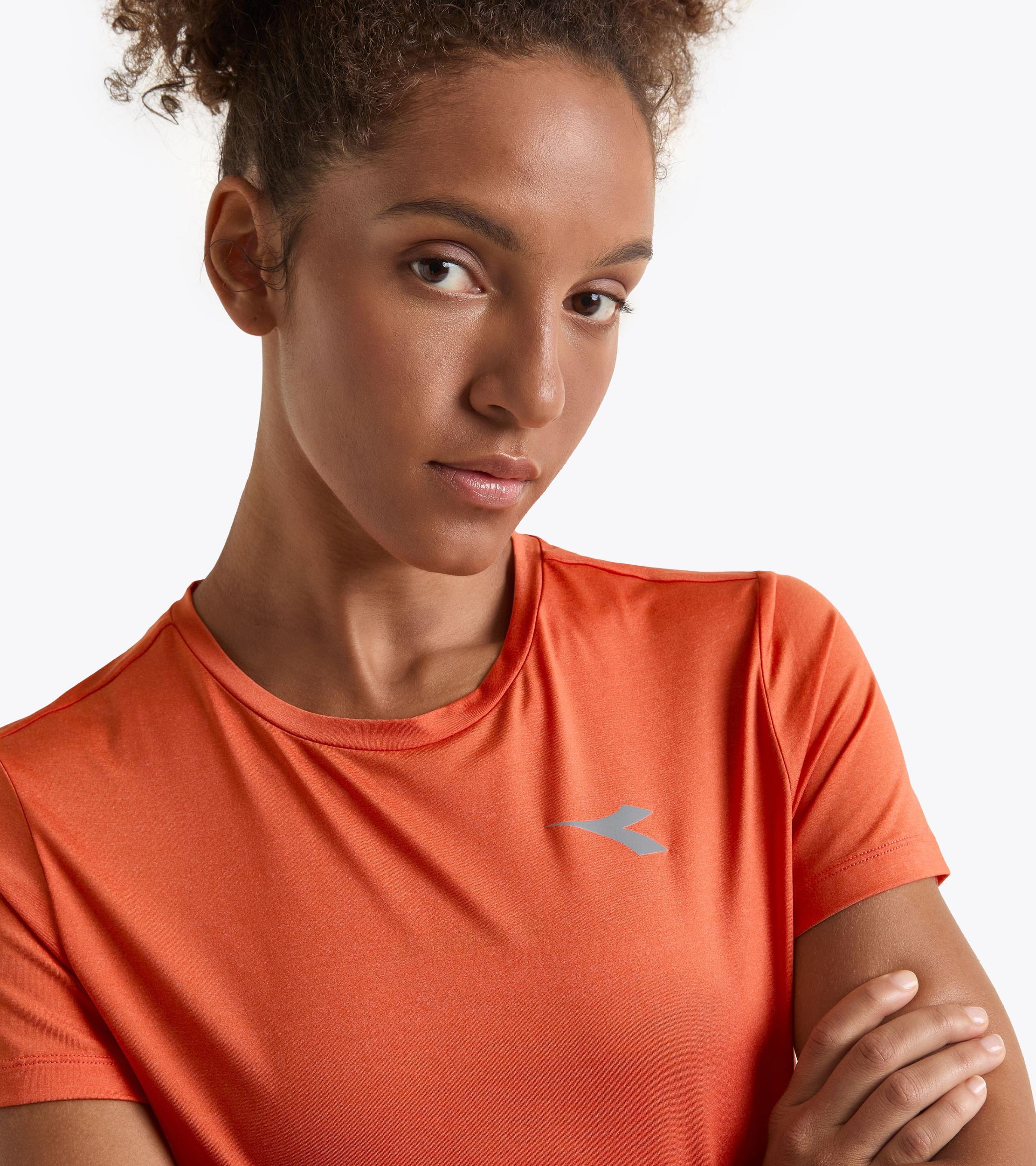 L. SS T-SHIRT TECH RUN CREW Product Image