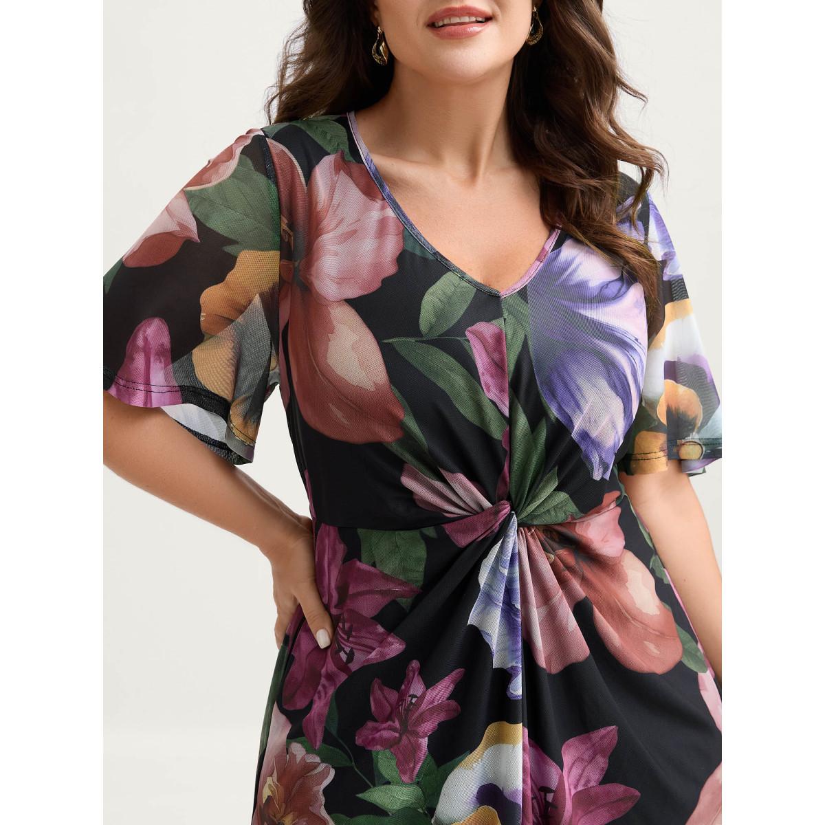 Plus Size Large Floral Print Twist Front Midi Dress RedViolet Women Romantic V-neck Short sleeve Curvy BloomChic 14-16/1X Product Image