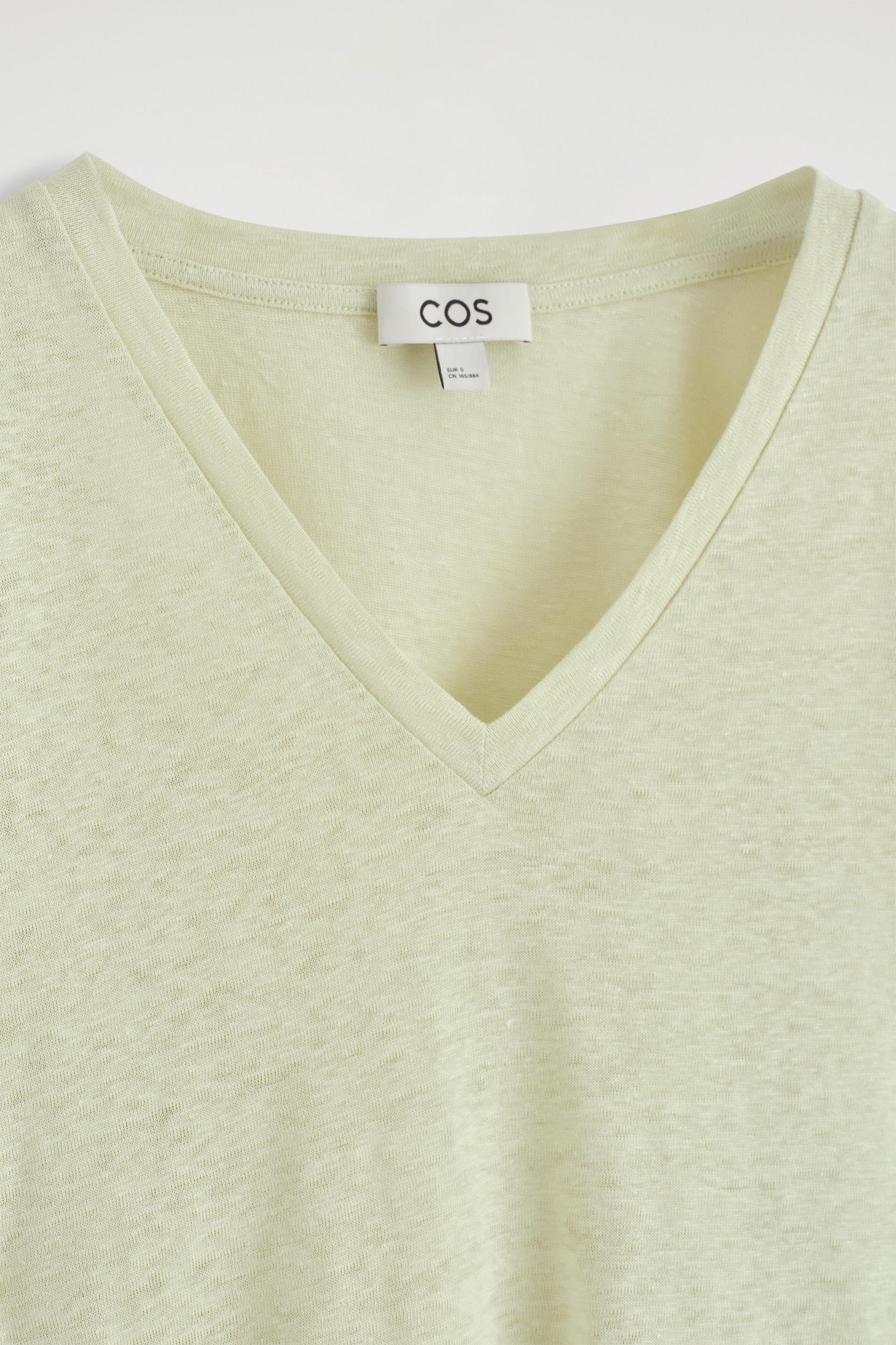 VNECK LINEN TSHIRT Product Image