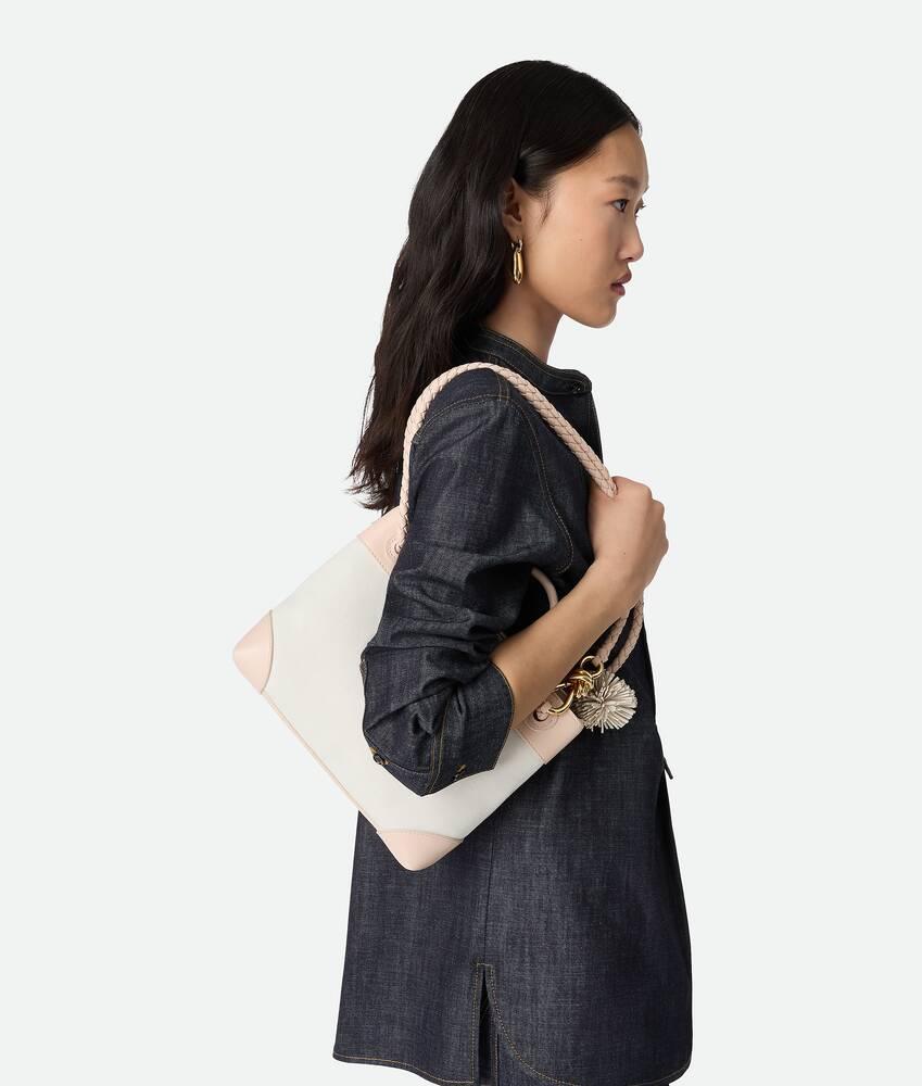 Women's Small Andiamo in White/cameo Product Image