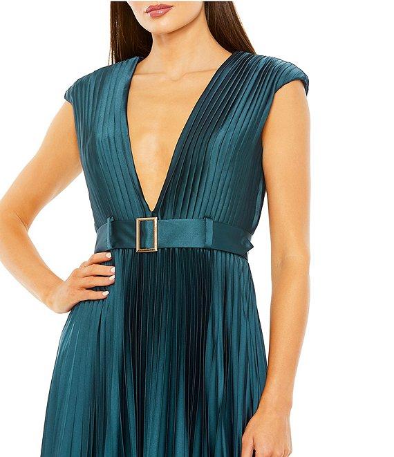 Mac Duggal Pleated Deep V-Neck Cap Sleeve Belted Gown Product Image