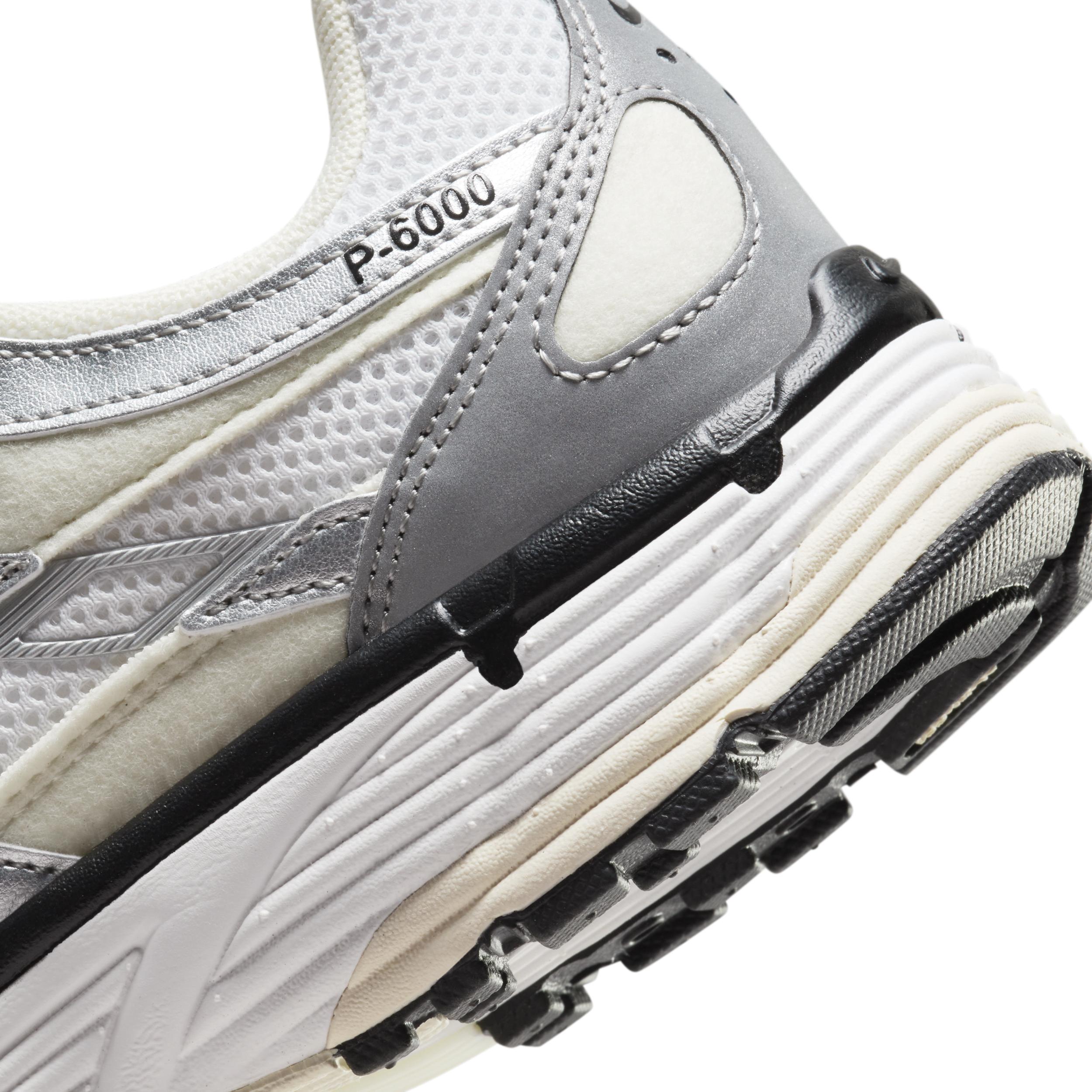 Nike Women's P-000 Shoes Product Image