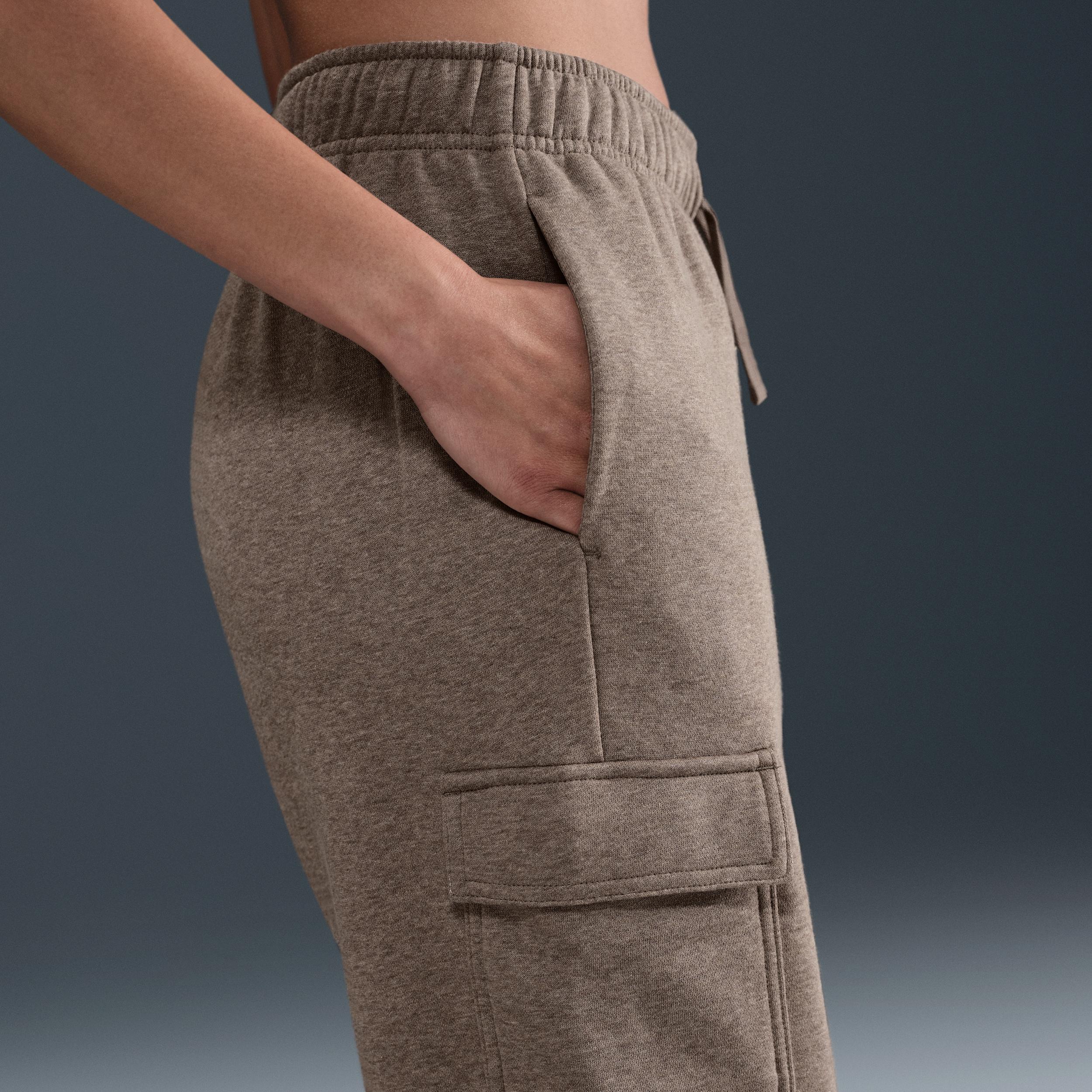 Womens Nike Sportswear Club Fleece Mid-Rise Oversized Cargo Sweatpants | DQ5196-214 Product Image