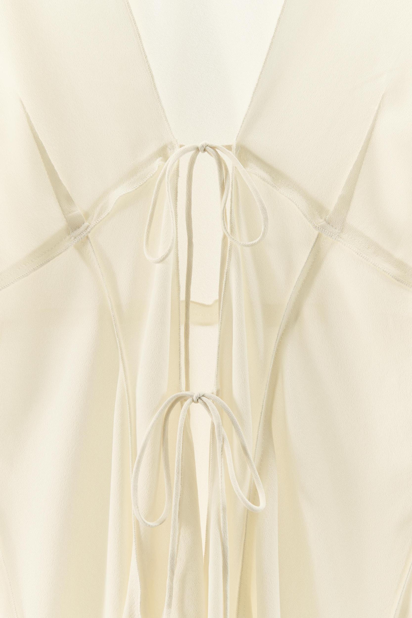 FRONT TIE SHIRT Product Image