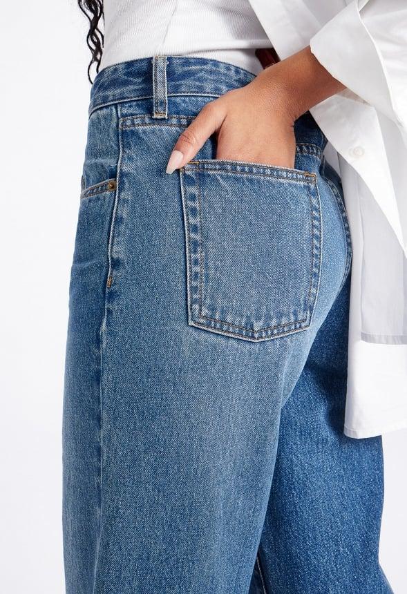 Billie Mid Rise Straight Leg Jeans Product Image