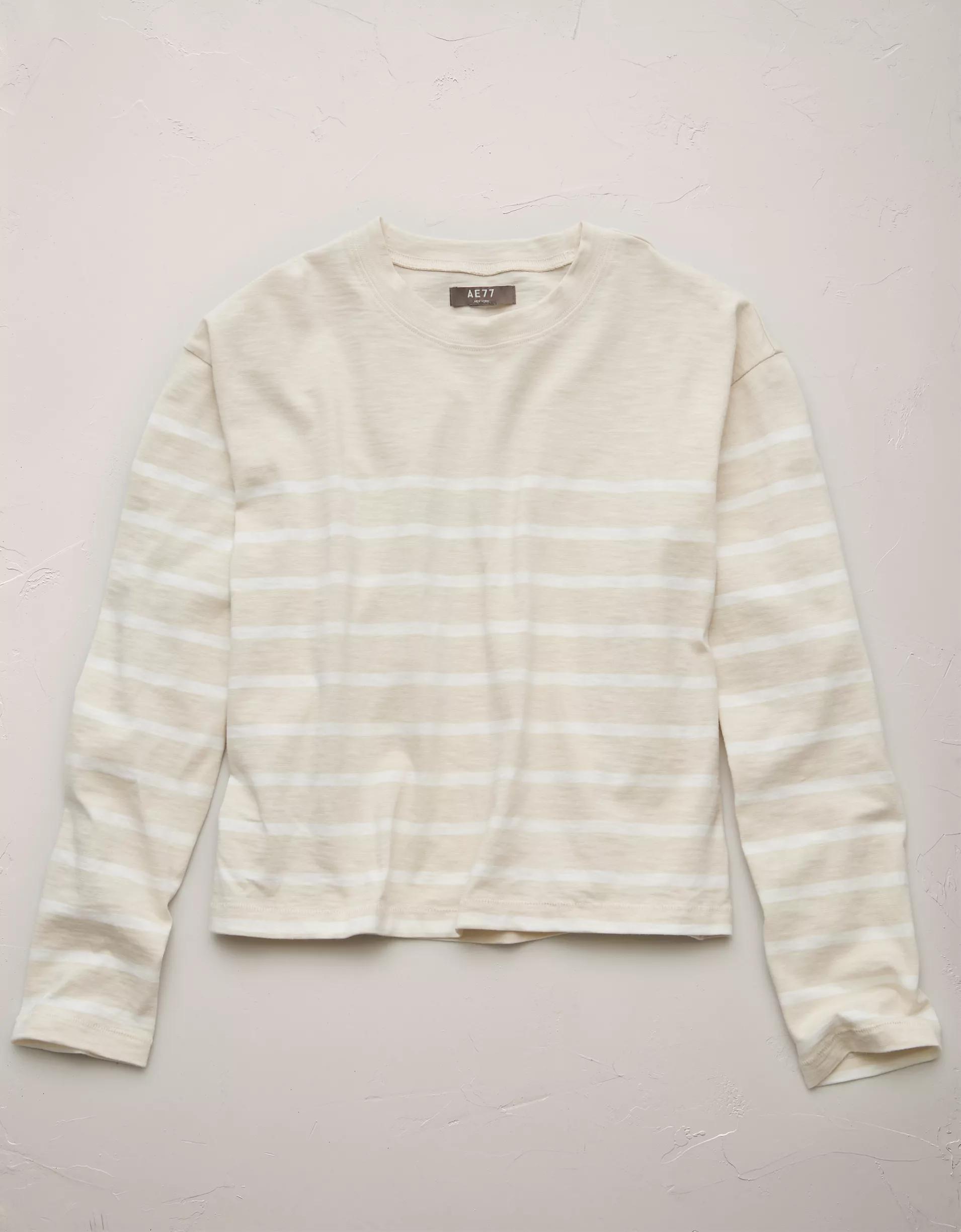 AE77 Premium Boxy Long-Sleeve T-Shirt Product Image