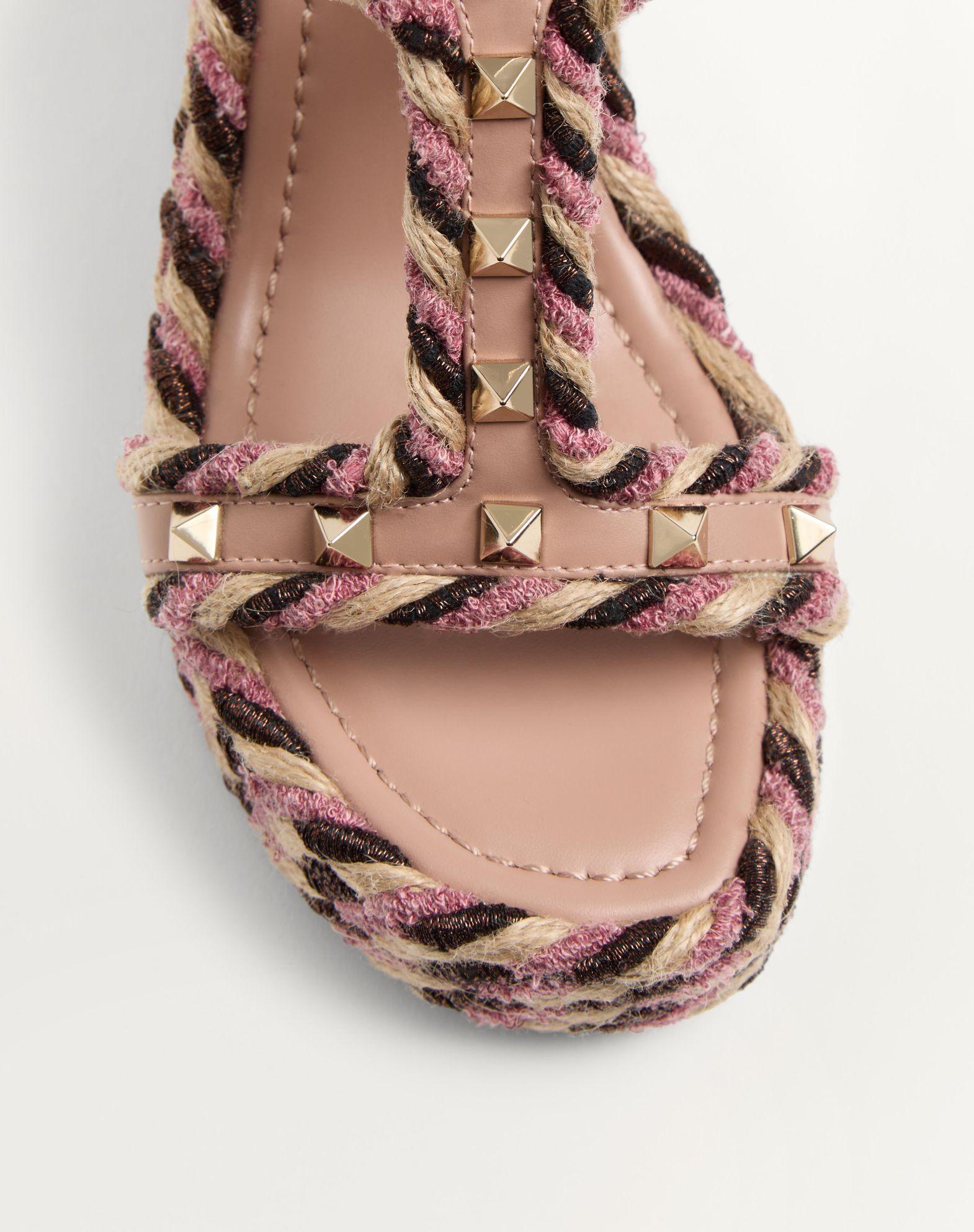 Rockstud Wedge In Calfskin 90Mm Product Image