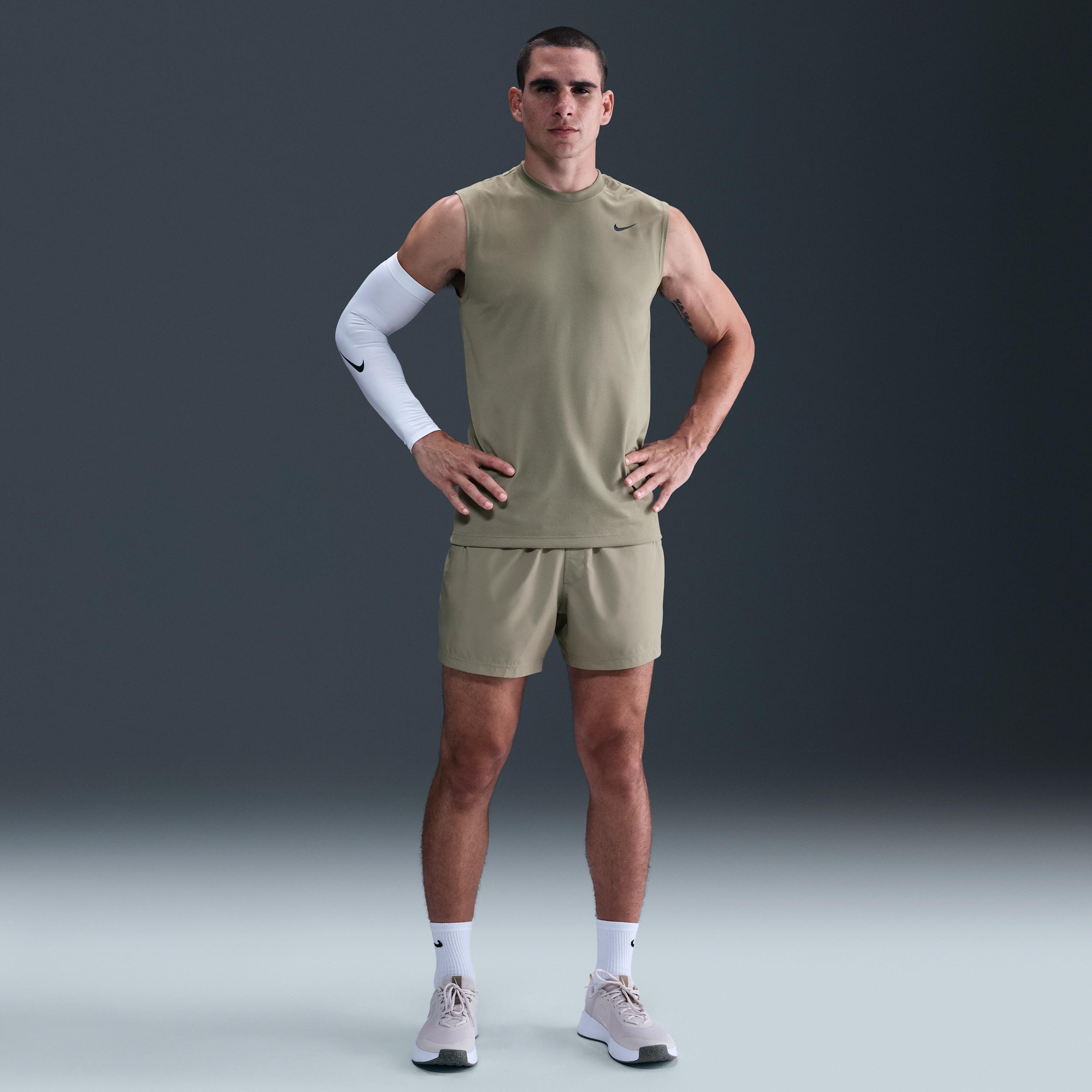 Nike Men's Dri-FIT Legend Sleeveless Fitness T-Shirt Product Image