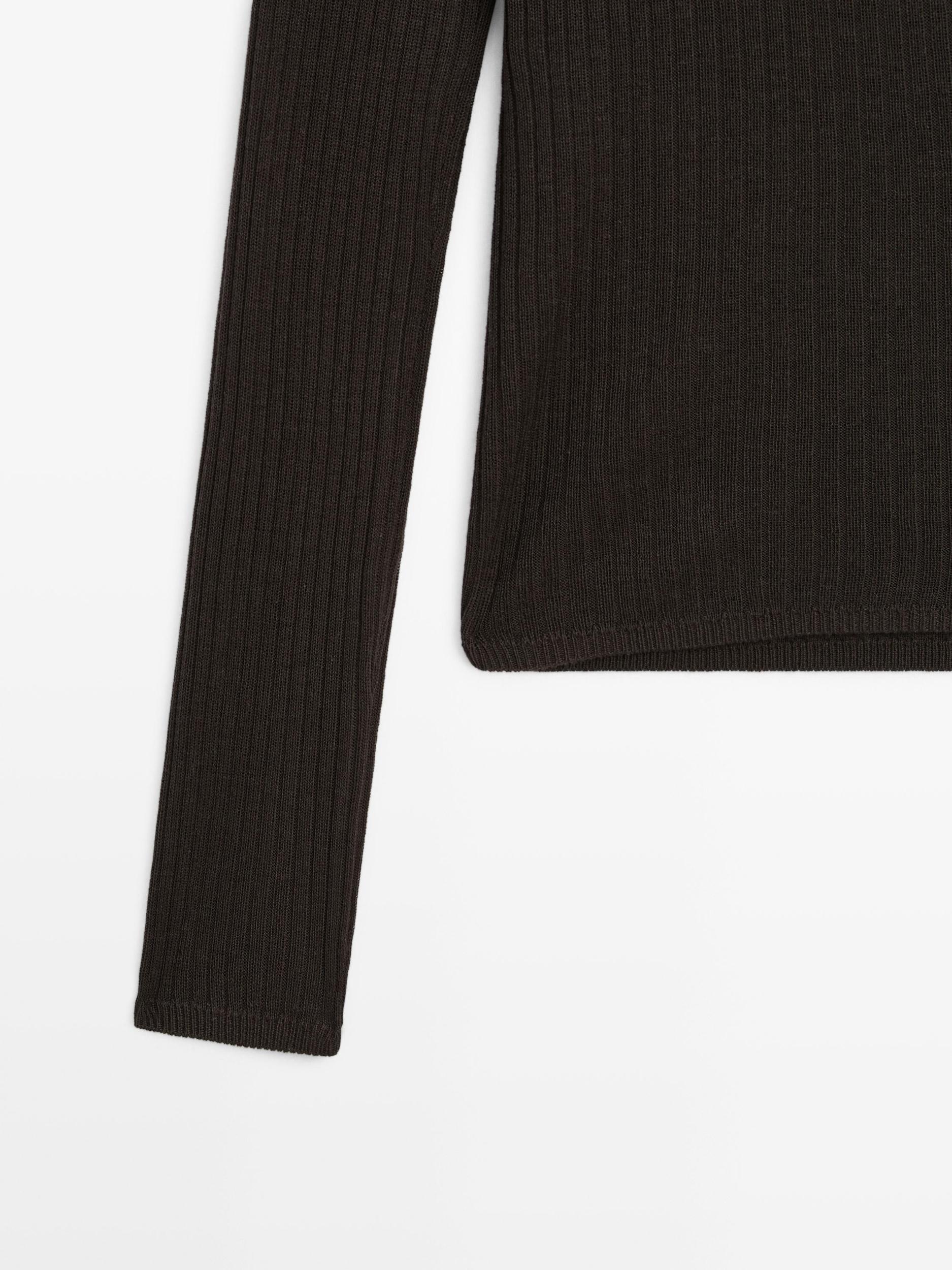 Ribbed knit sweater Product Image