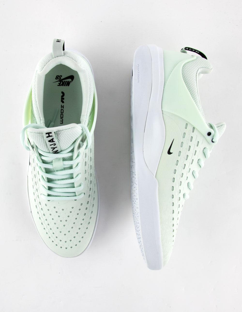 NIKE SB Zoom Nyjah 3 Mens Shoes - GREEN/WHITE Product Image