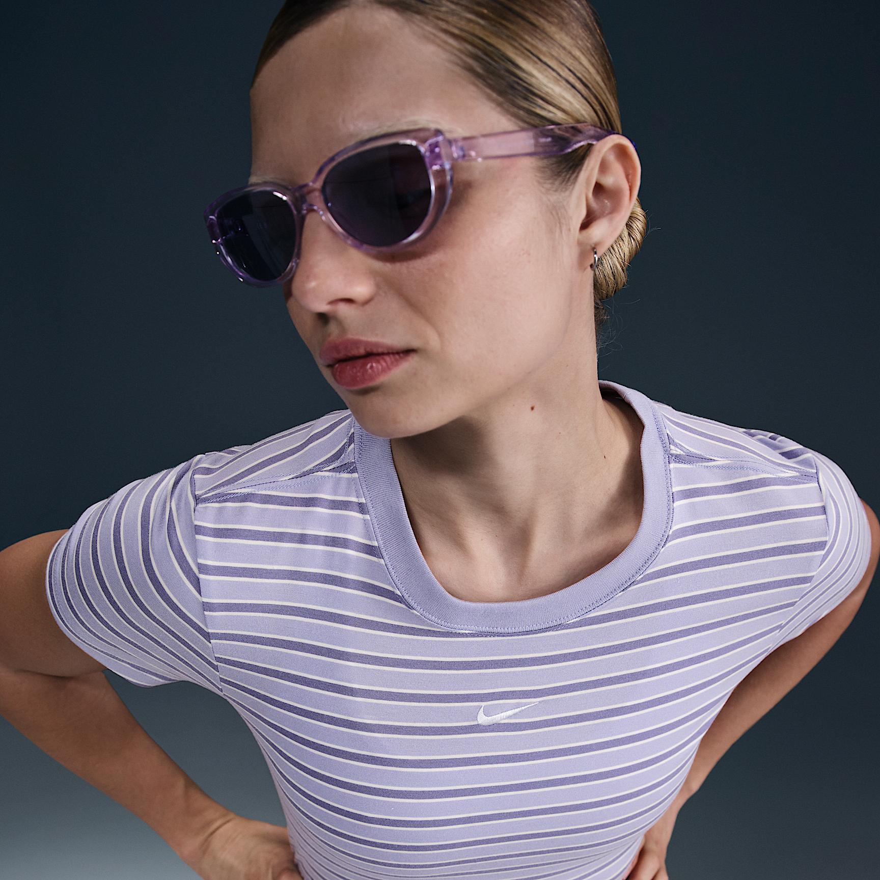 Nike Womens Kobe Lightweight Woven Jacket | IB2718-819 Product Image