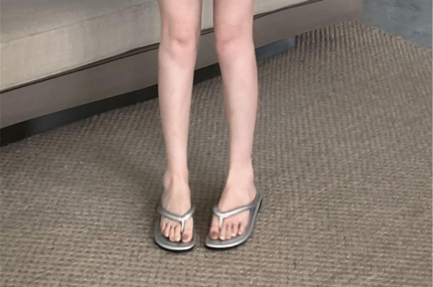 Elastic Waist Plain Sweat Shorts Product Image