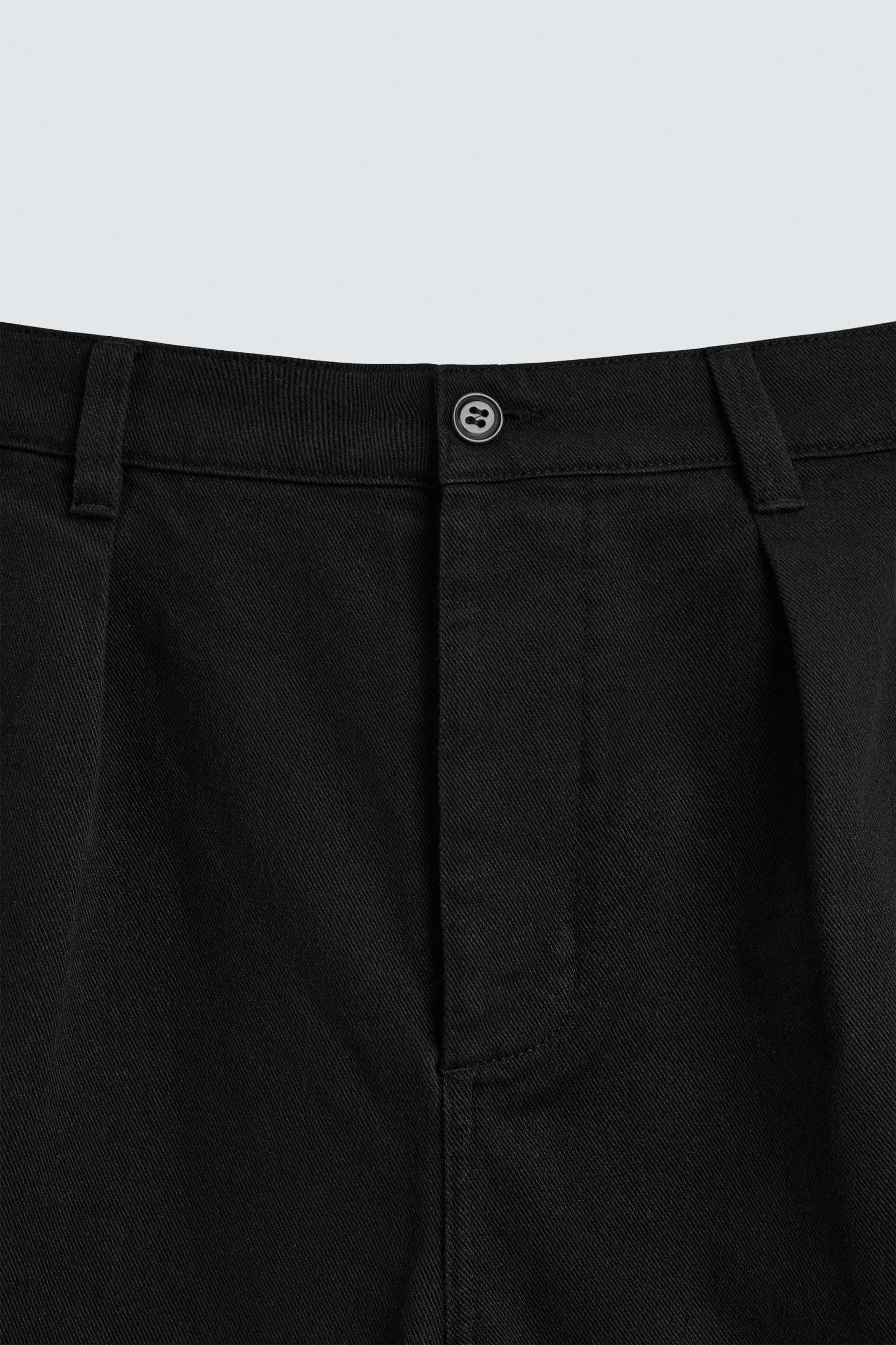 RELAXED FIT PLEATED BERMUDA SHORTS Product Image