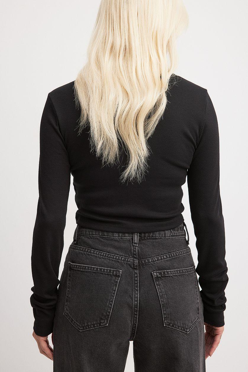 Round Neck Ribbed Long Sleeve Crop Top Product Image