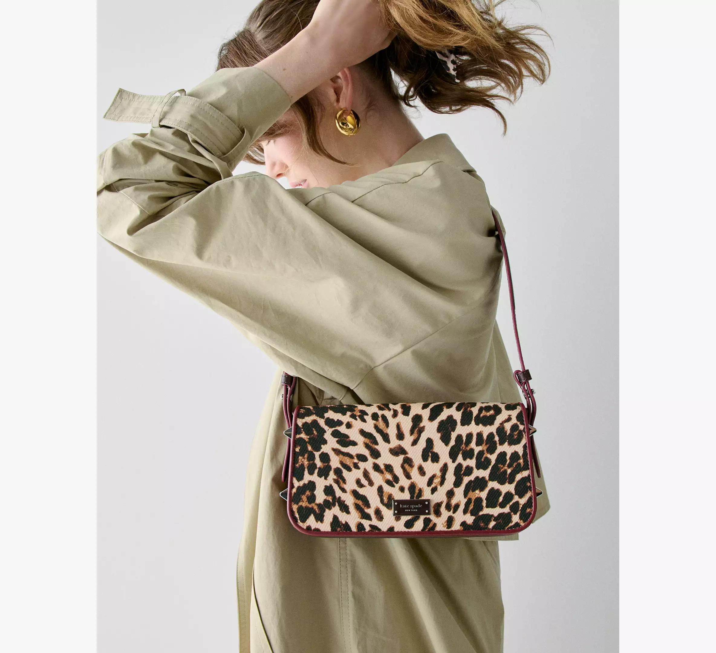 Liv Downtown Shoulder Bag Product Image