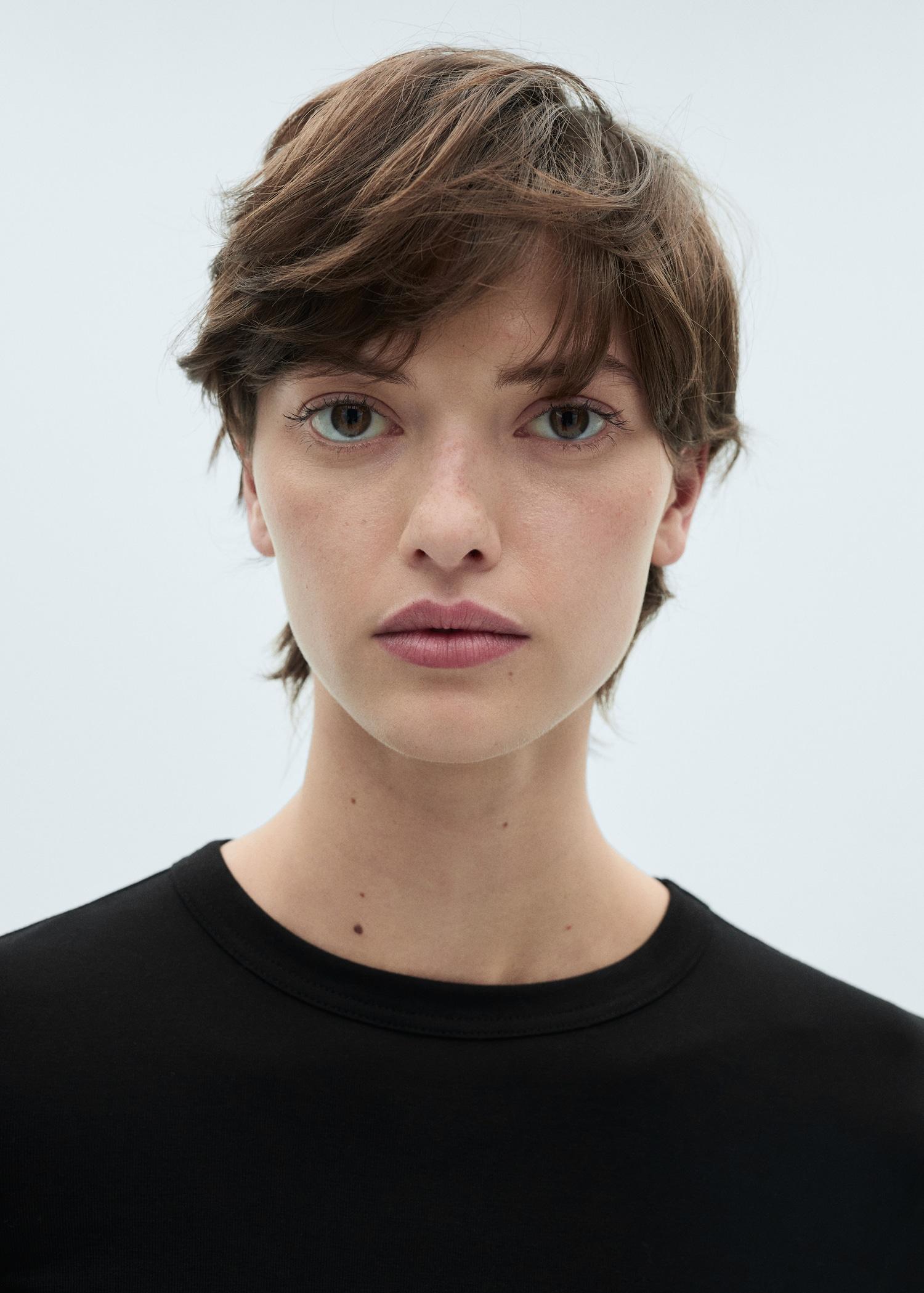 Long-sleeved fitted t-shirt - Women | MANGO USA Product Image