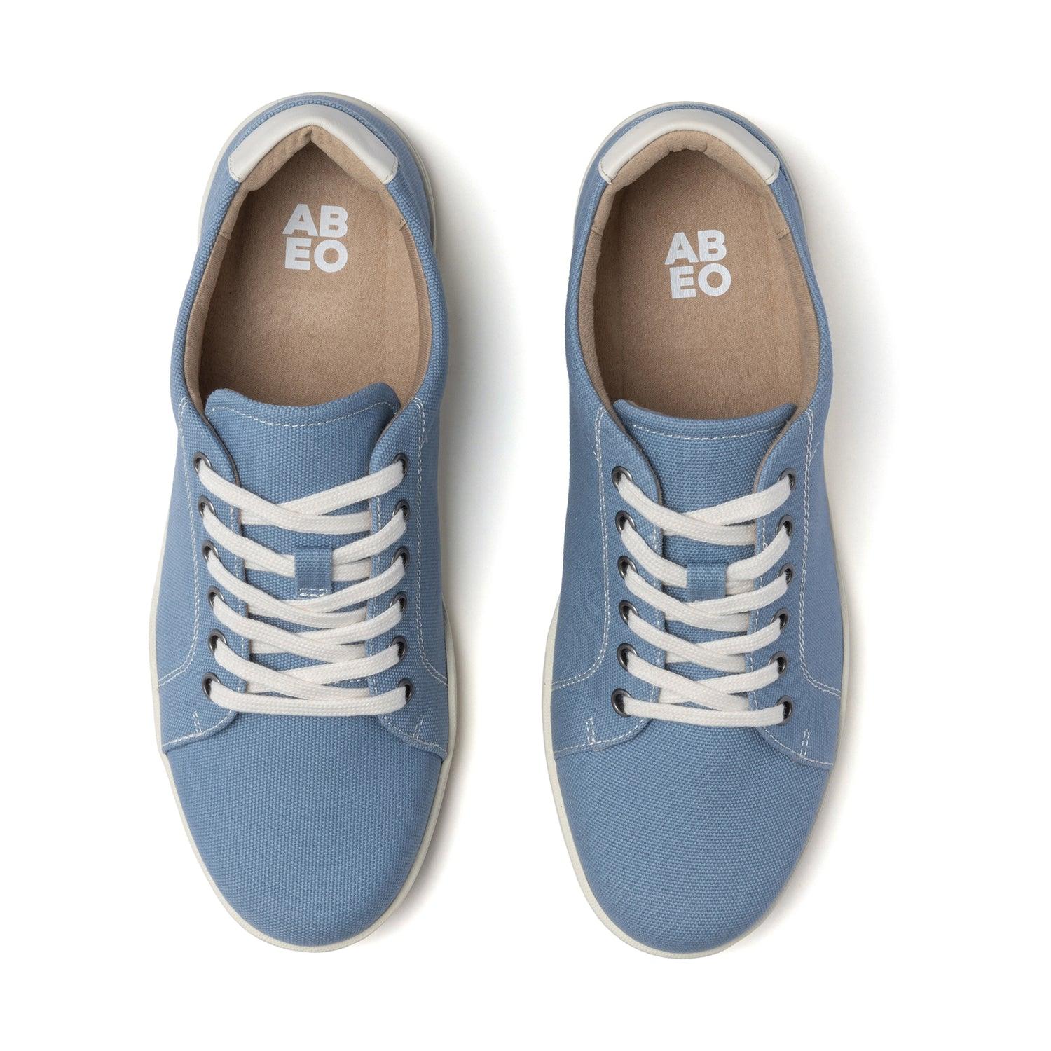 Encore Sneaker Female Product Image