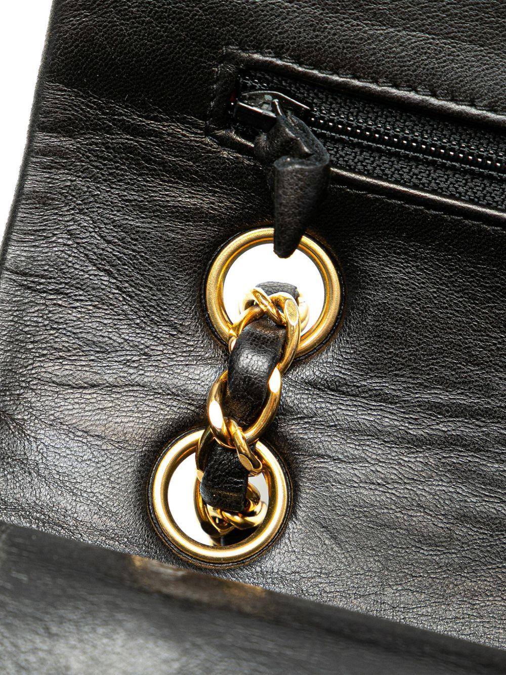 1991-1994 Medium Classic Lambskin Double Flap shoulder bag Product Image