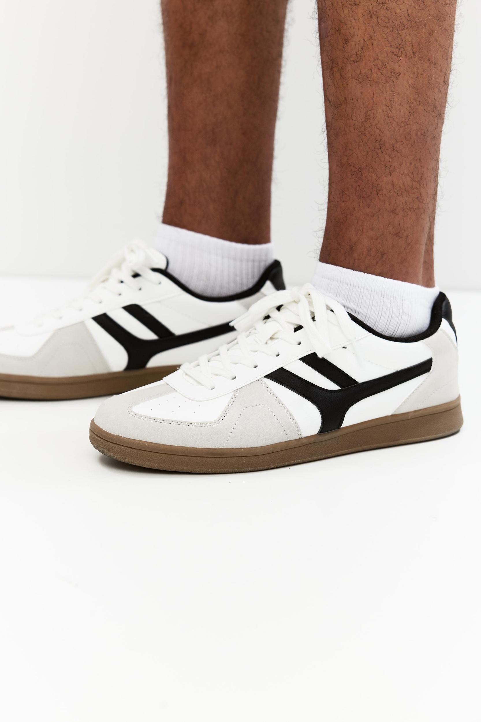 Pack of 3 pairs of white ankle socks Product Image