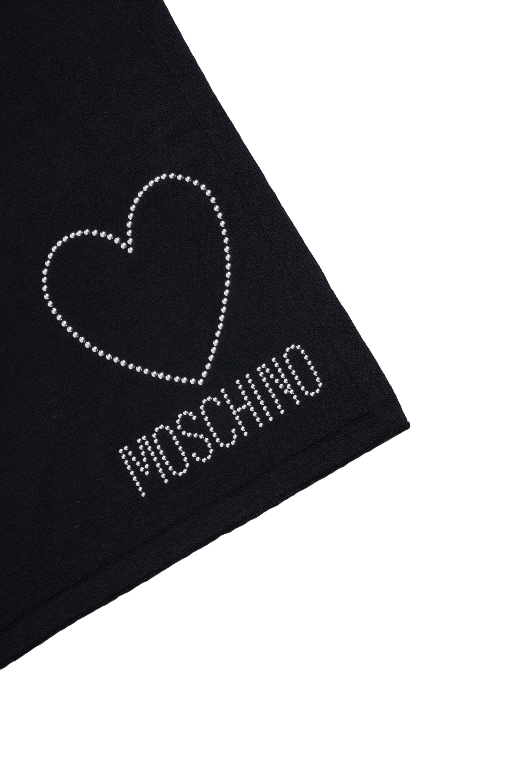 Scarf with embroidery Product Image