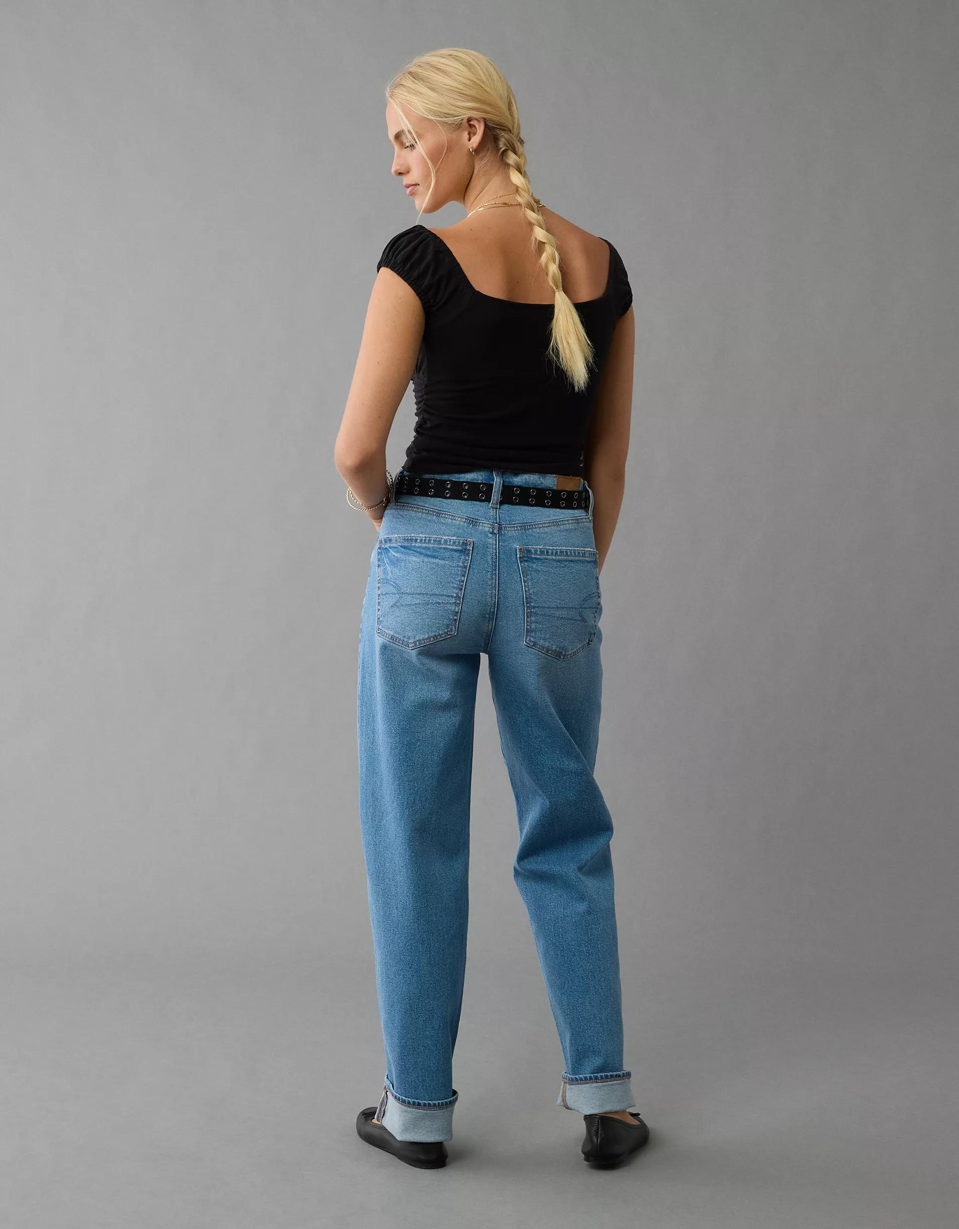 AE Ruched Square Neck T-Shirt Product Image