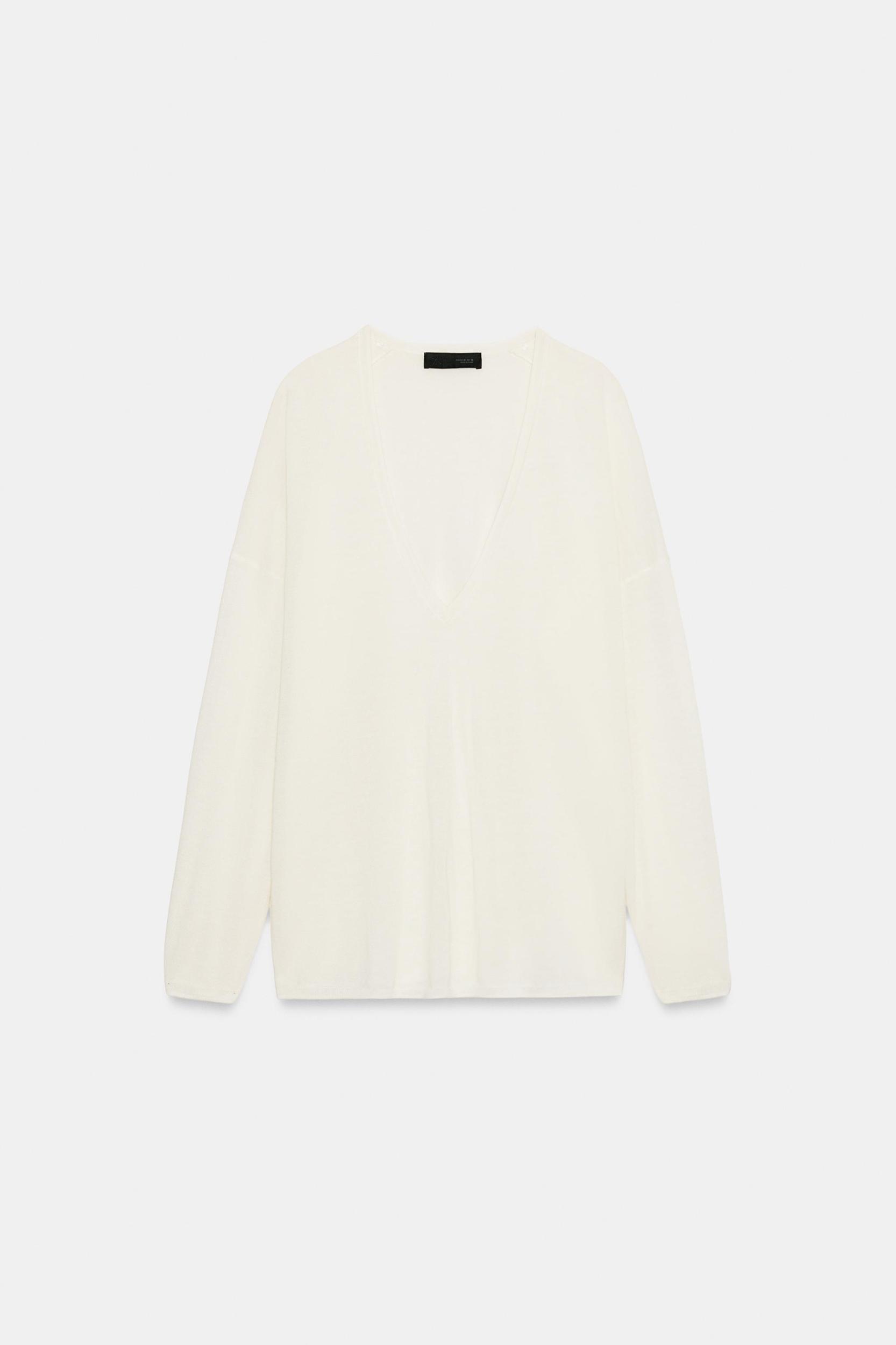 FINE KNIT V-NECK JUMPER Product Image