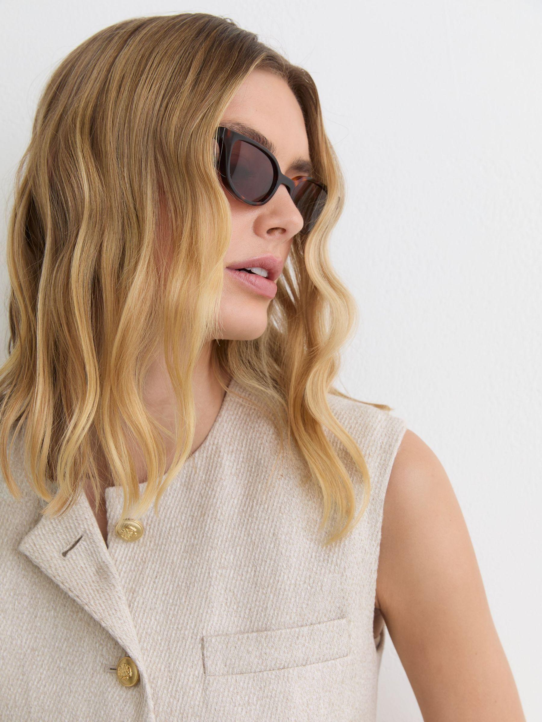 Petite Linen-Blend Textured Wide-Leg Trousers in Neutral Product Image