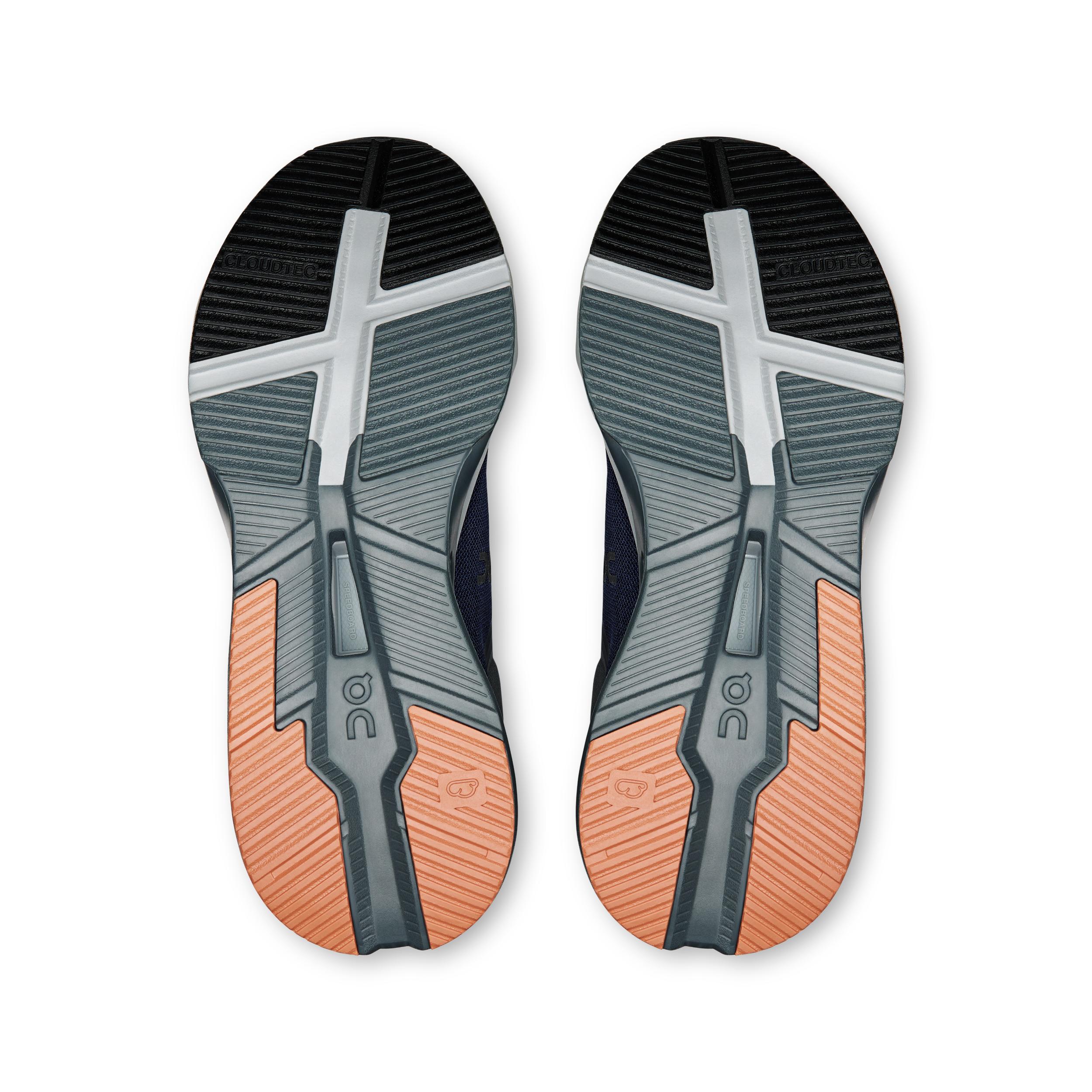 The Cloudnova X: Versatile Men’s Workout Shoe | On Product Image