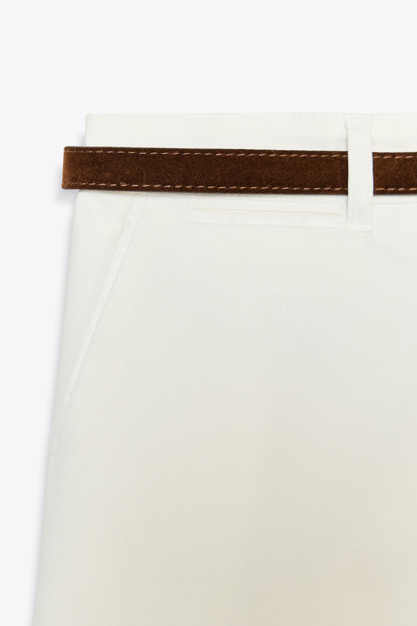 PLEATED SHORTS WITH BELT Product Image