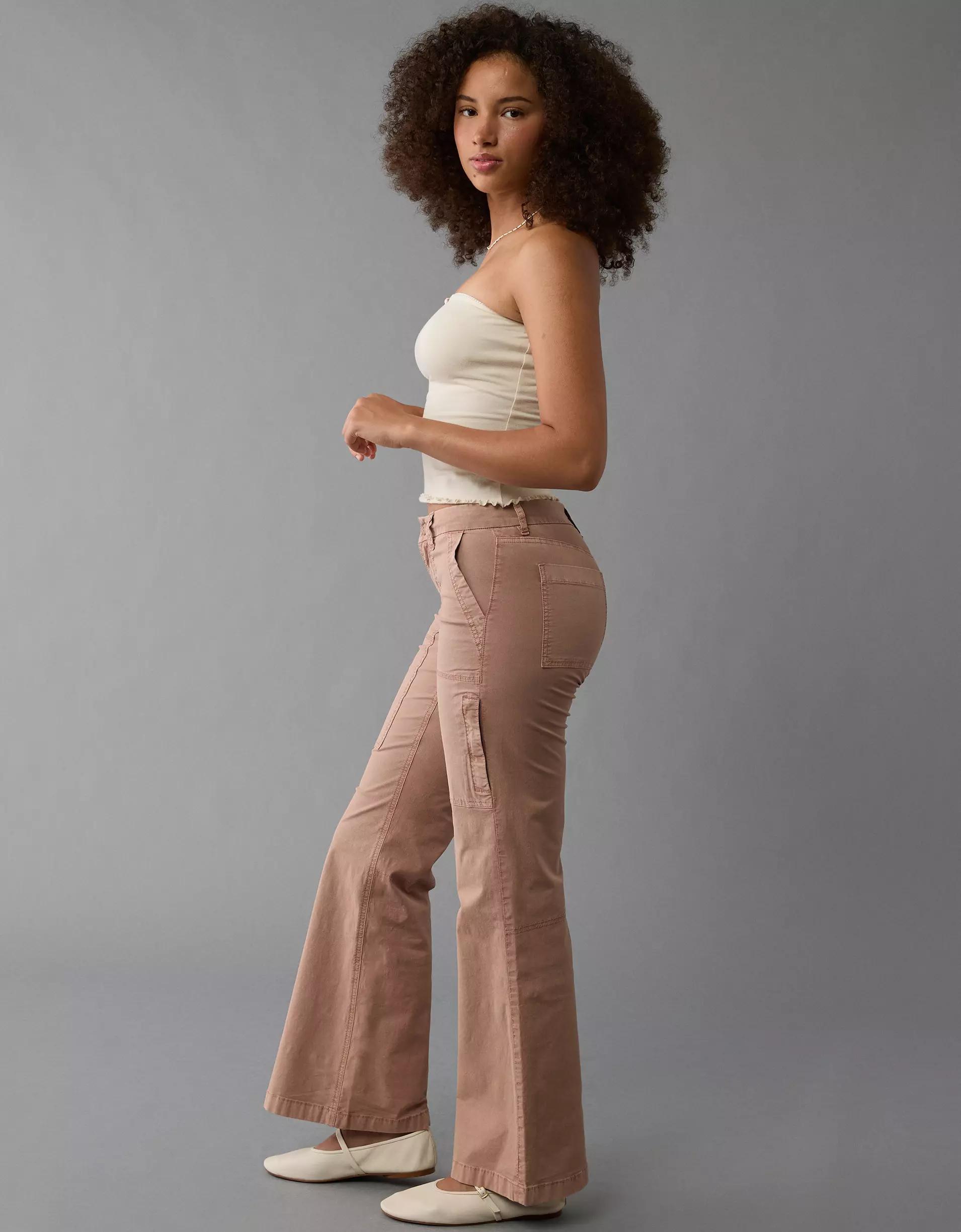 AE Snappy Stretch Curvy Low-Rise Baggy Flare Pant Product Image