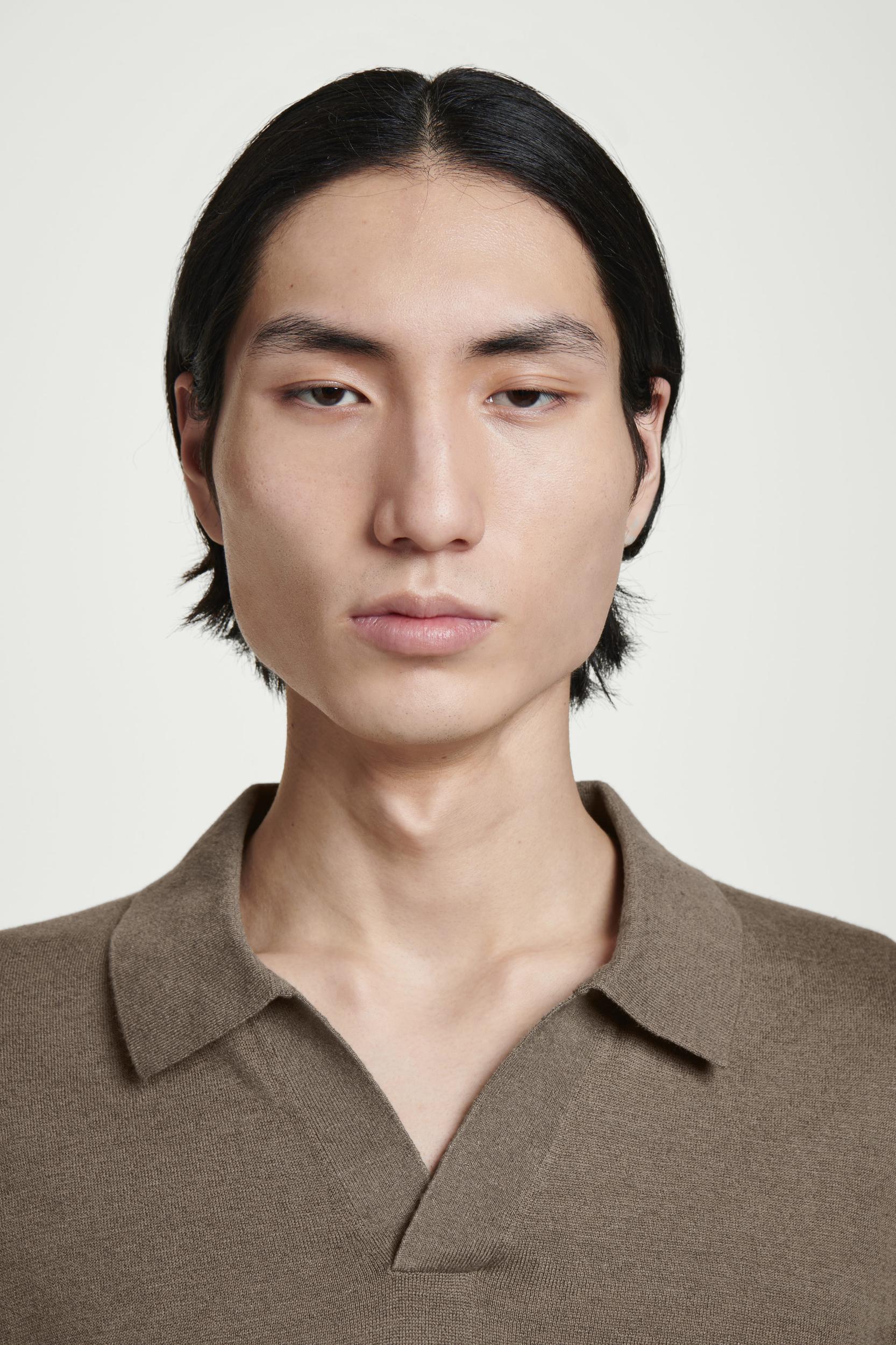 KNITTED LINEN POLO SHIRT Product Image