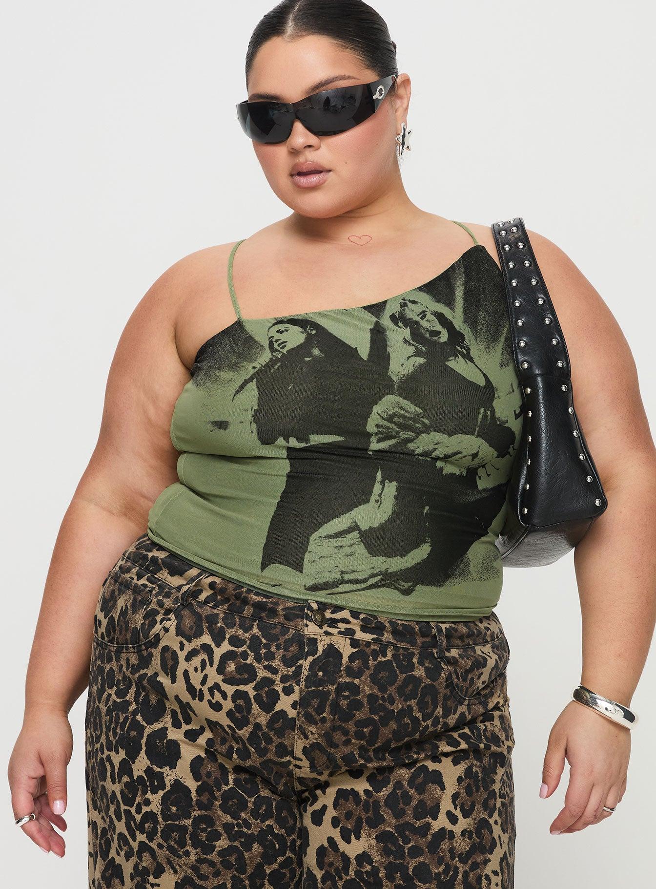 Miekie Top Green Curve Product Image