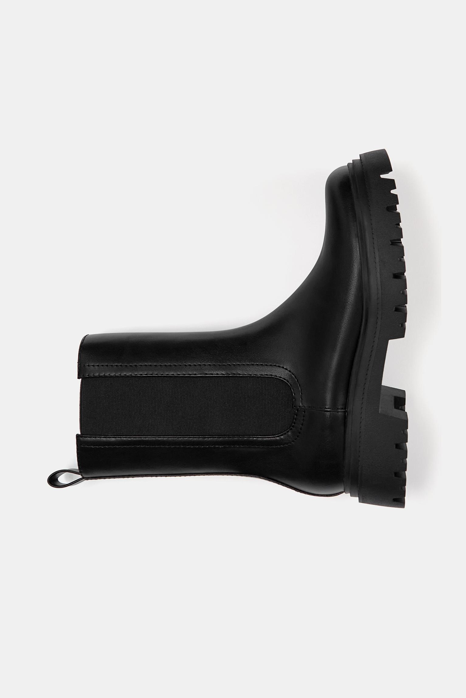 Chunky Chelsea boots Product Image