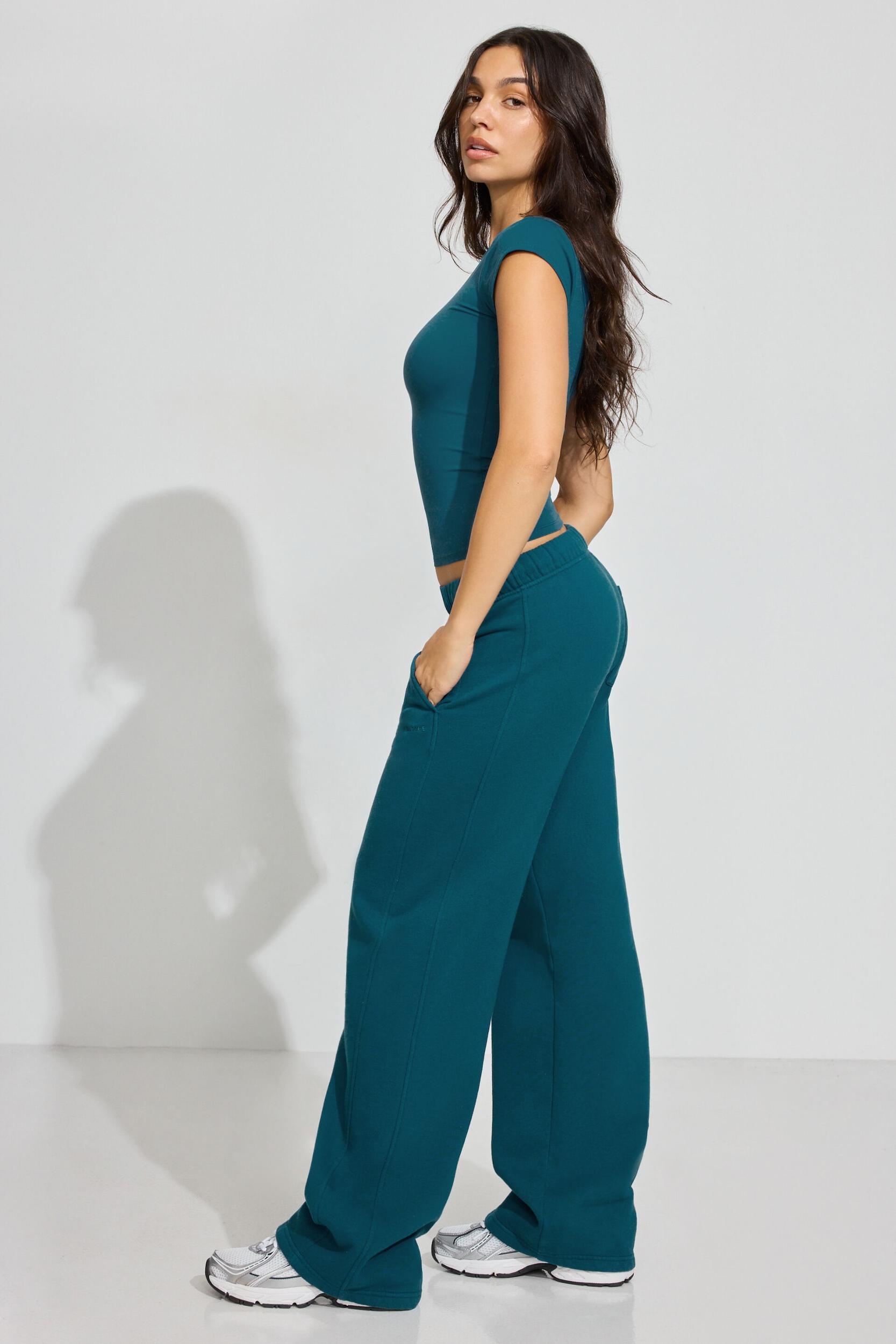 UltraFleece Straight Leg Sweatpants Product Image