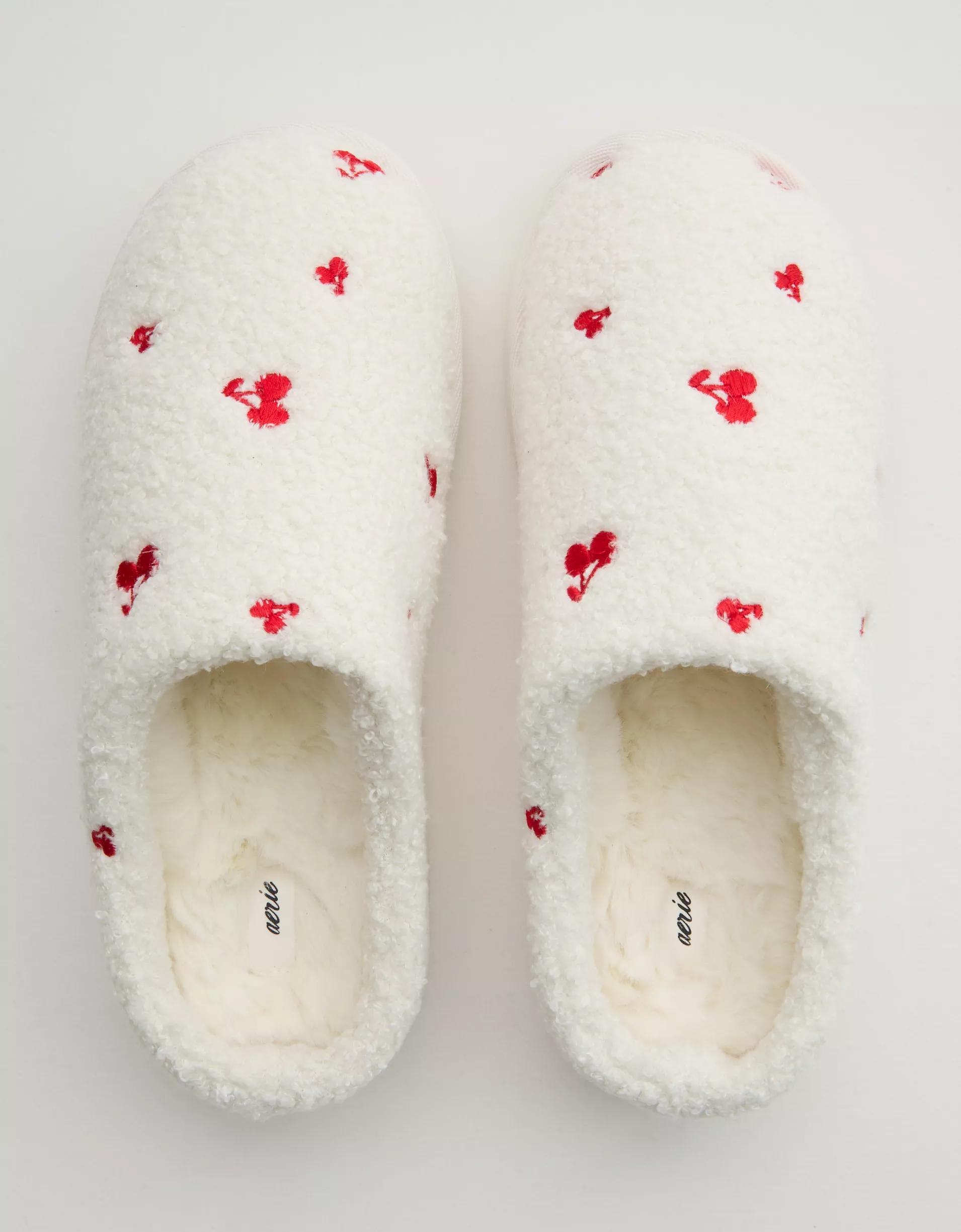 Aerie Sherpa Scuff Slippers Product Image