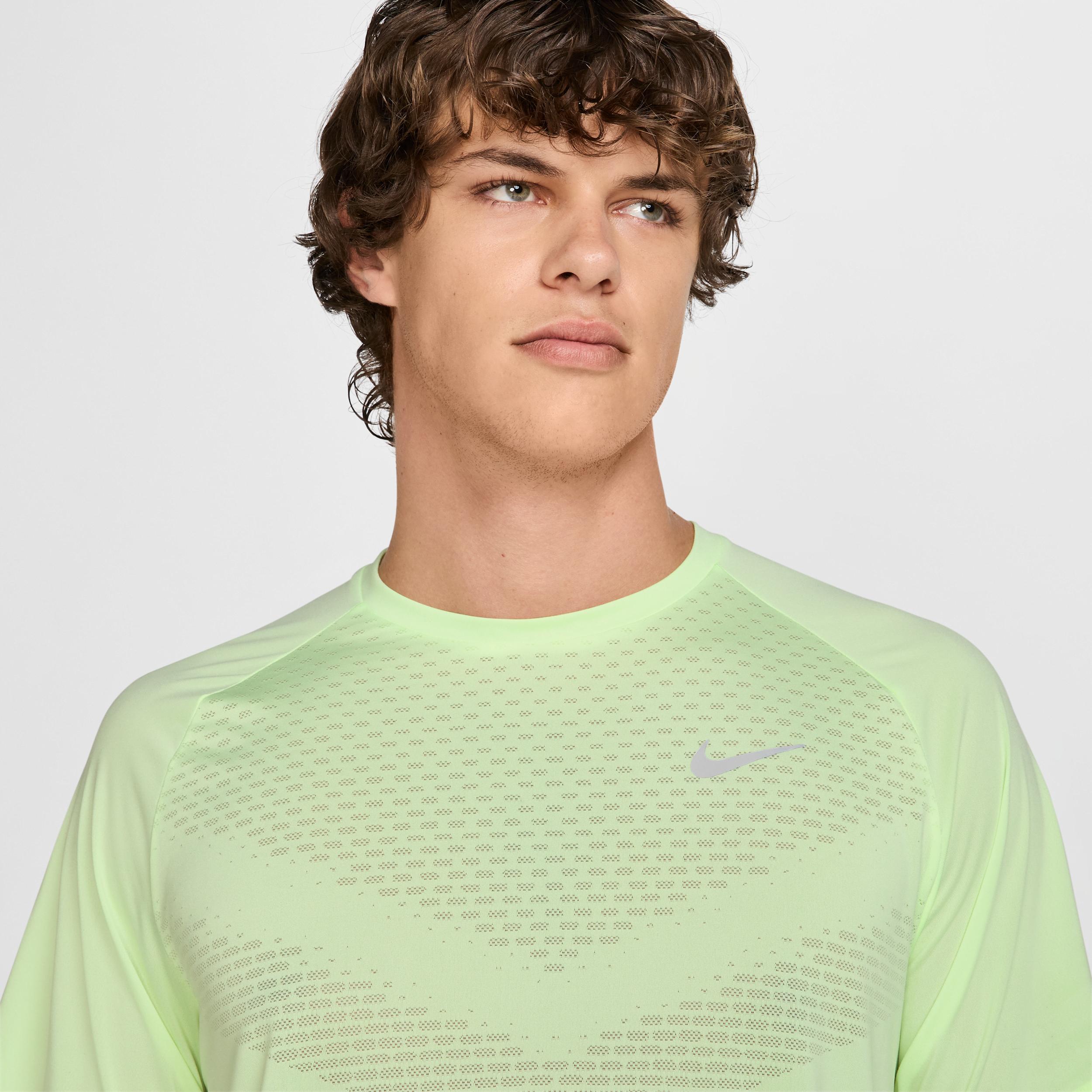 Nike Men's Stride Dri-FIT ADV Short-Sleeve Running Top Product Image