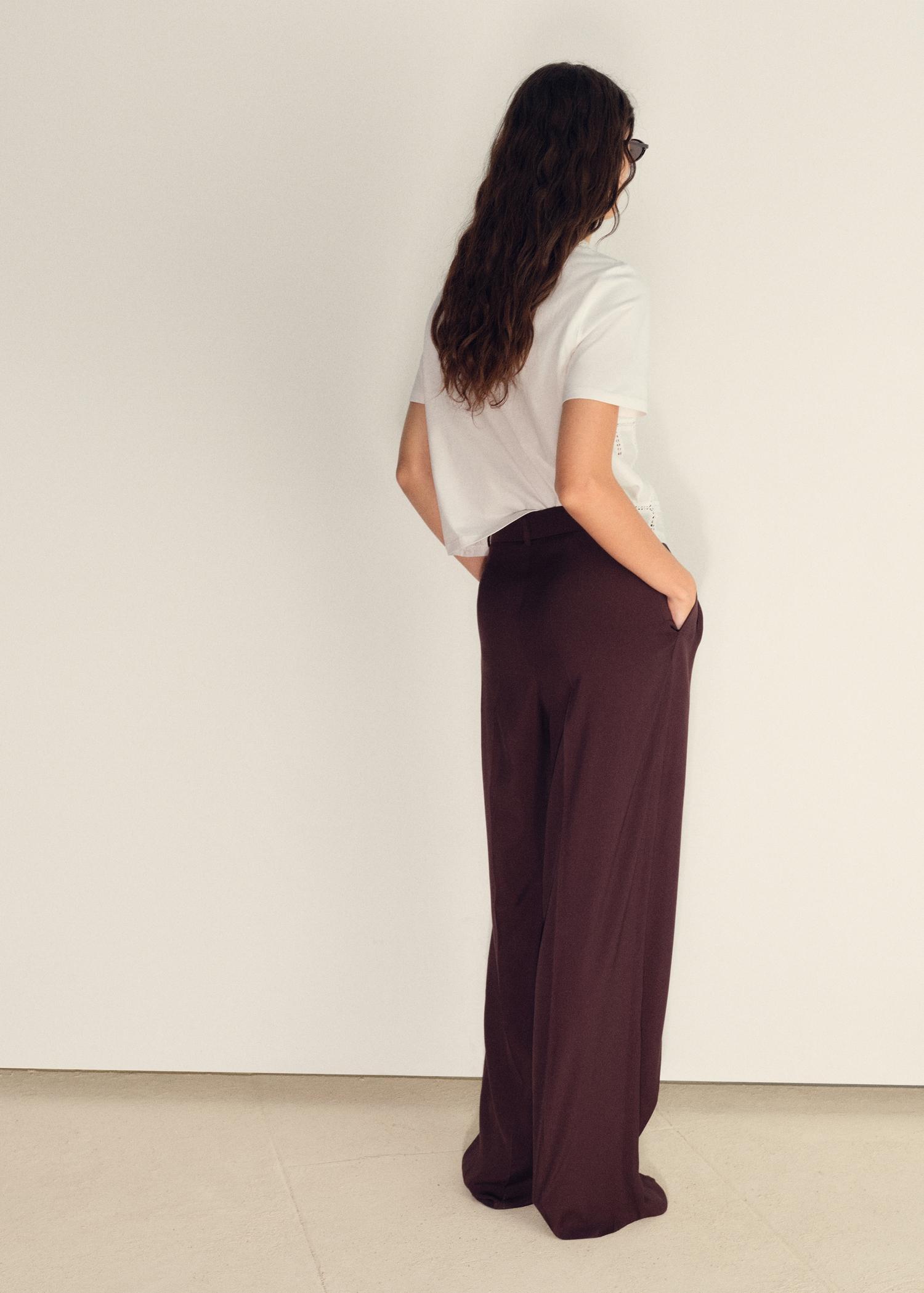 Embroidered detail T-shirt - Women | MANGO USA Product Image