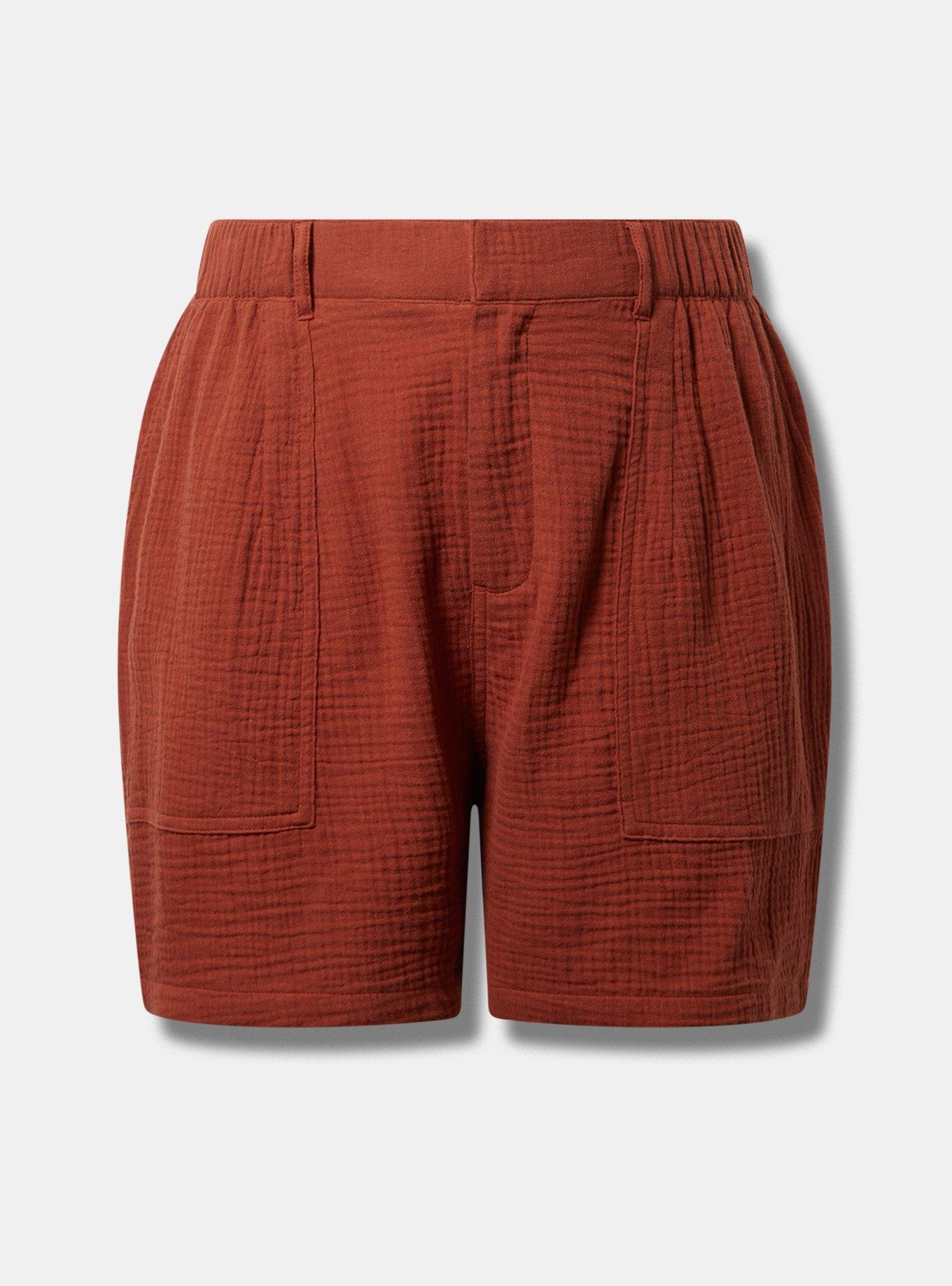 Super High-Rise Trouser Short Product Image