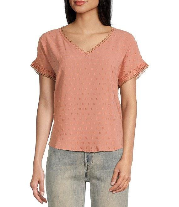Blu Pepper Short Sleeve V-Neck Scallop Lace Trim Top Product Image