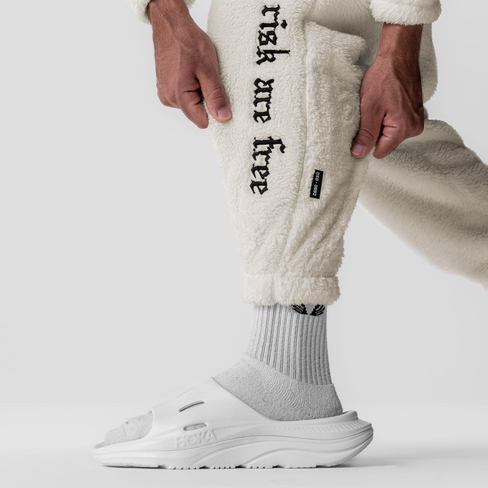 0692. Sherpa Recovery Sweats - Ivory Cream/Black Male Product Image